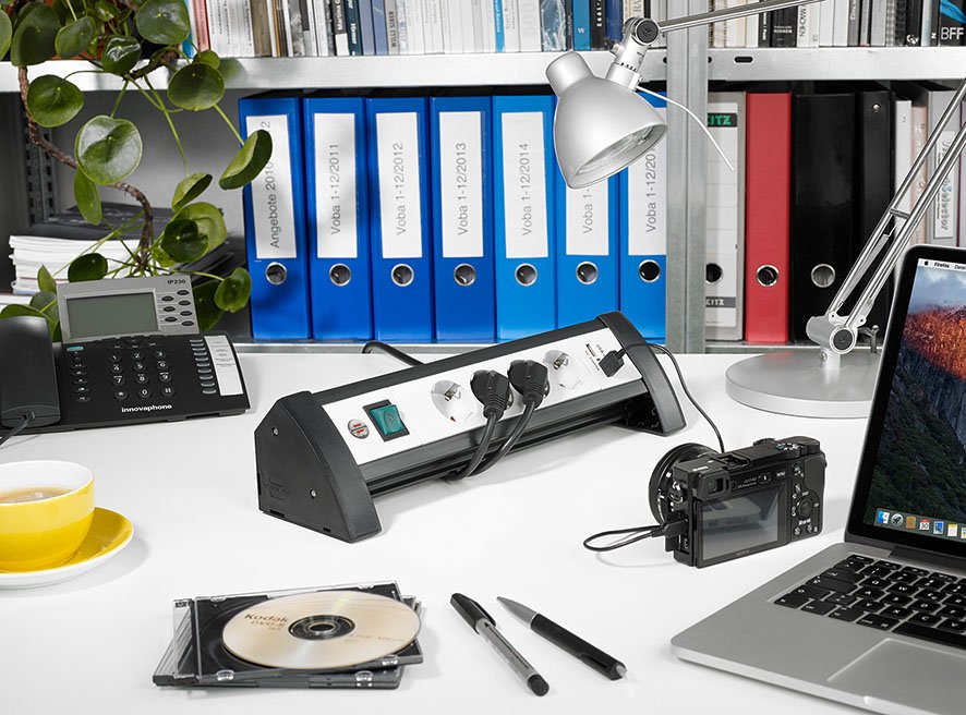 Brennenstuhl Office-Line 4 Vías Negro / Gris Claro, 1,8 M, 2 Tomas De Carga Usb