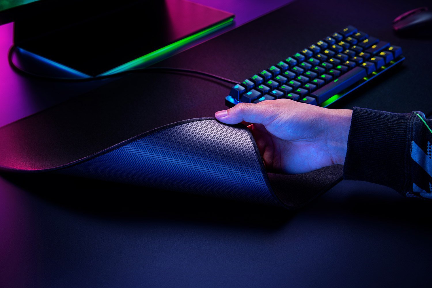 EAN 8886419319368 - Razer Strider Alfombrilla de ratón para juegos Negro imagen 4