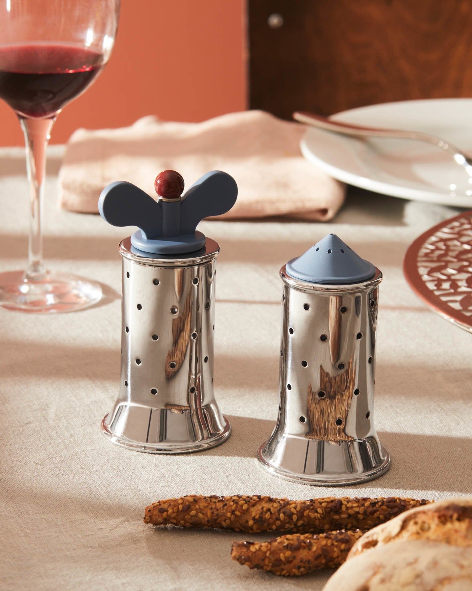 EAN 8003299946976 - Alessi MGSALB dispensador de especias Negro imagen 2