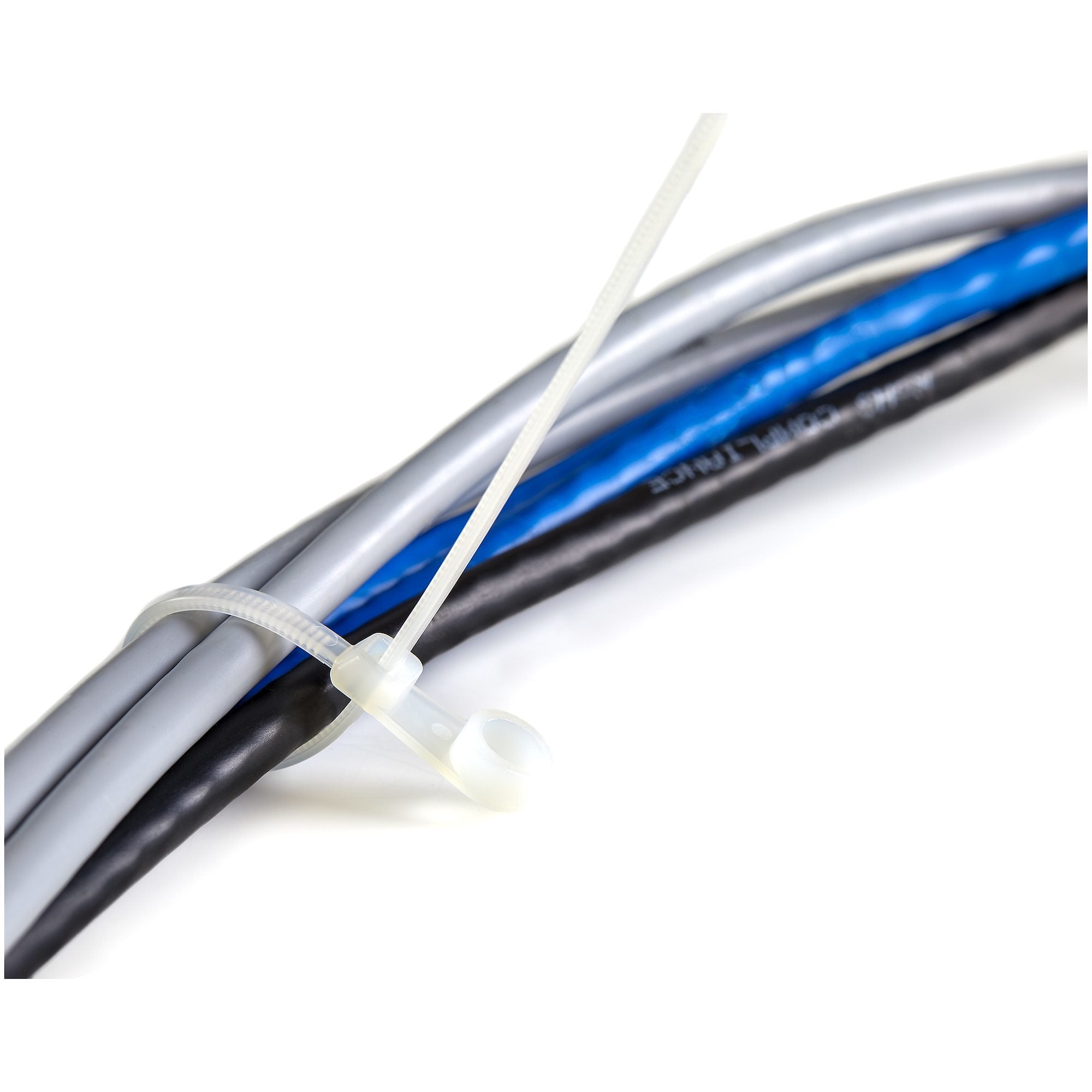 EAN 0065030890571 - StarTech.com CBMZTS10N4 presilla Brida reutilizable Nylon, Plástico Blanco 100 pieza(s) imagen 4
