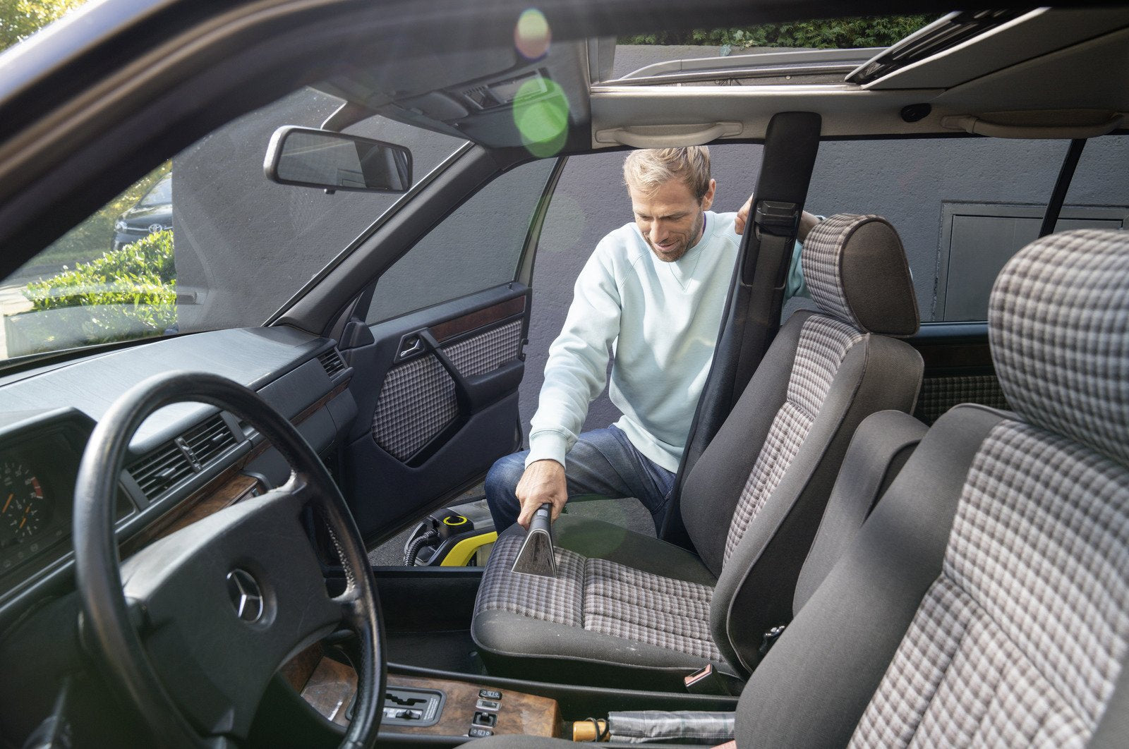 EAN 4066529006097 - Kärcher SE 3-18 Compact Battery Set 1,2 L Aspiradora de tambor Húmedo 184 W Sin bolsa imagen 7