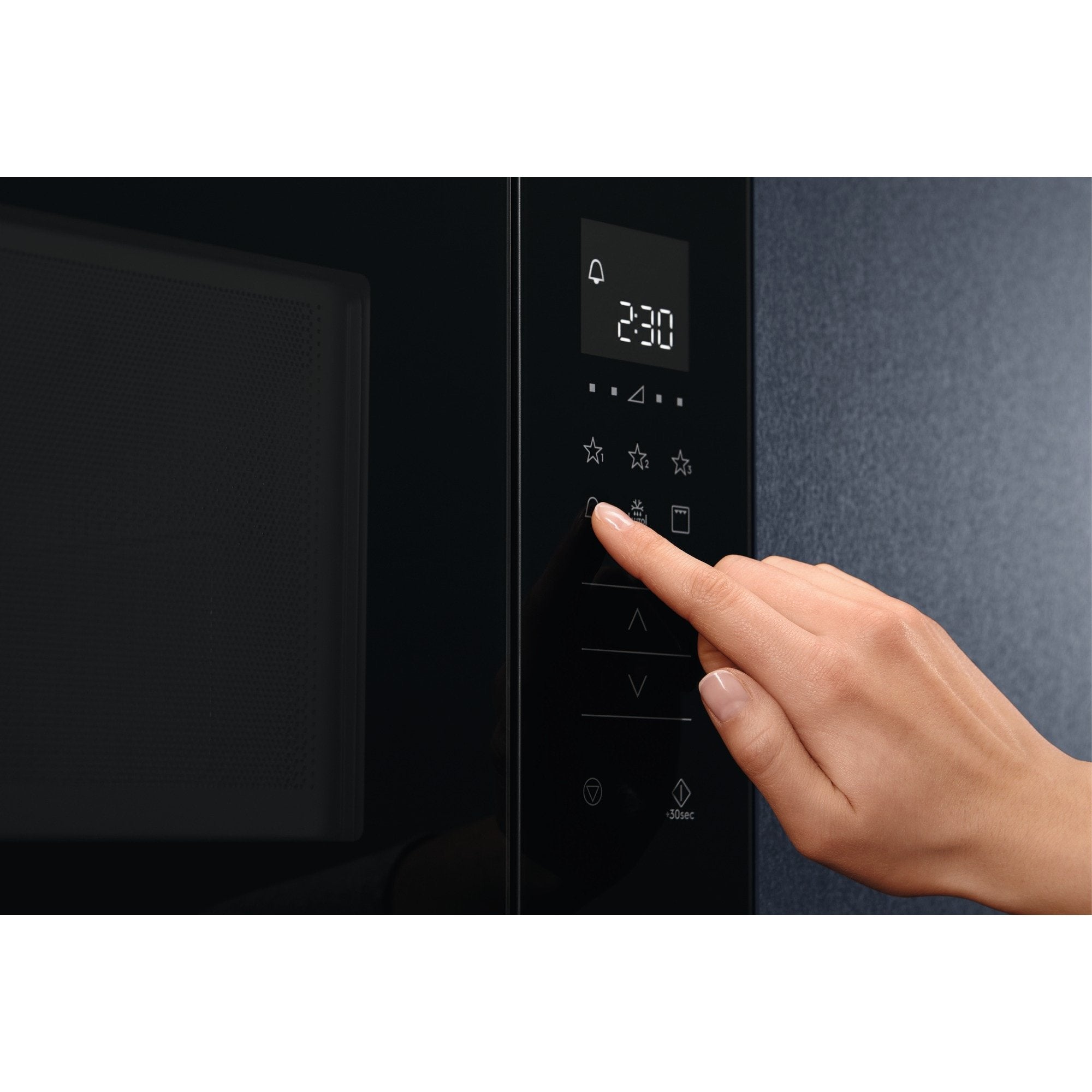EAN 7332543673575 - Electrolux LMS2203EMX Negro, Acero inoxidable Solo microondas Encimera 20 L 700 W imagen 8