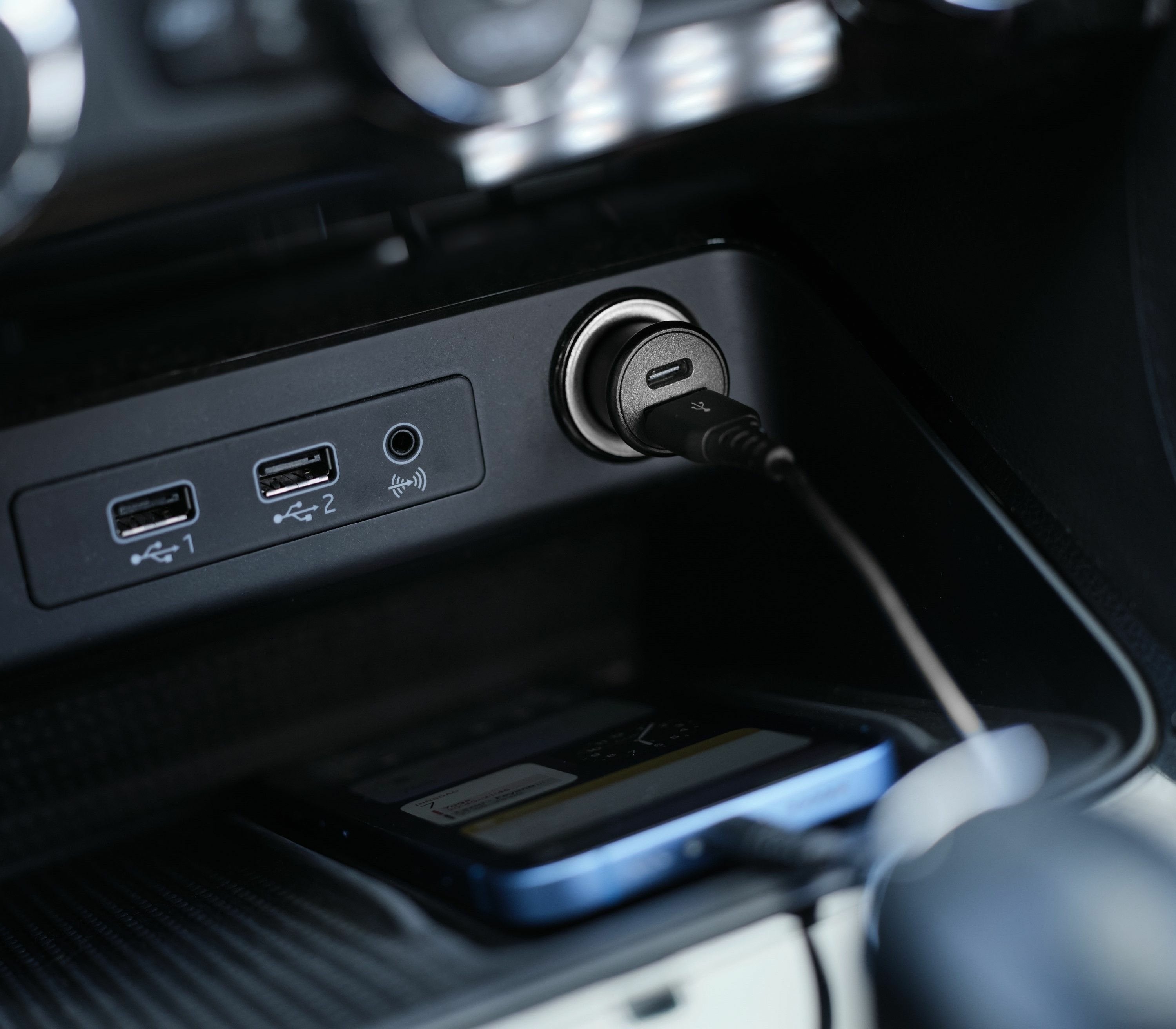 EAN 8713439251975 - Trust Maxo Universal Negro Encendedor de cigarrillos Carga rápida Auto imagen 7