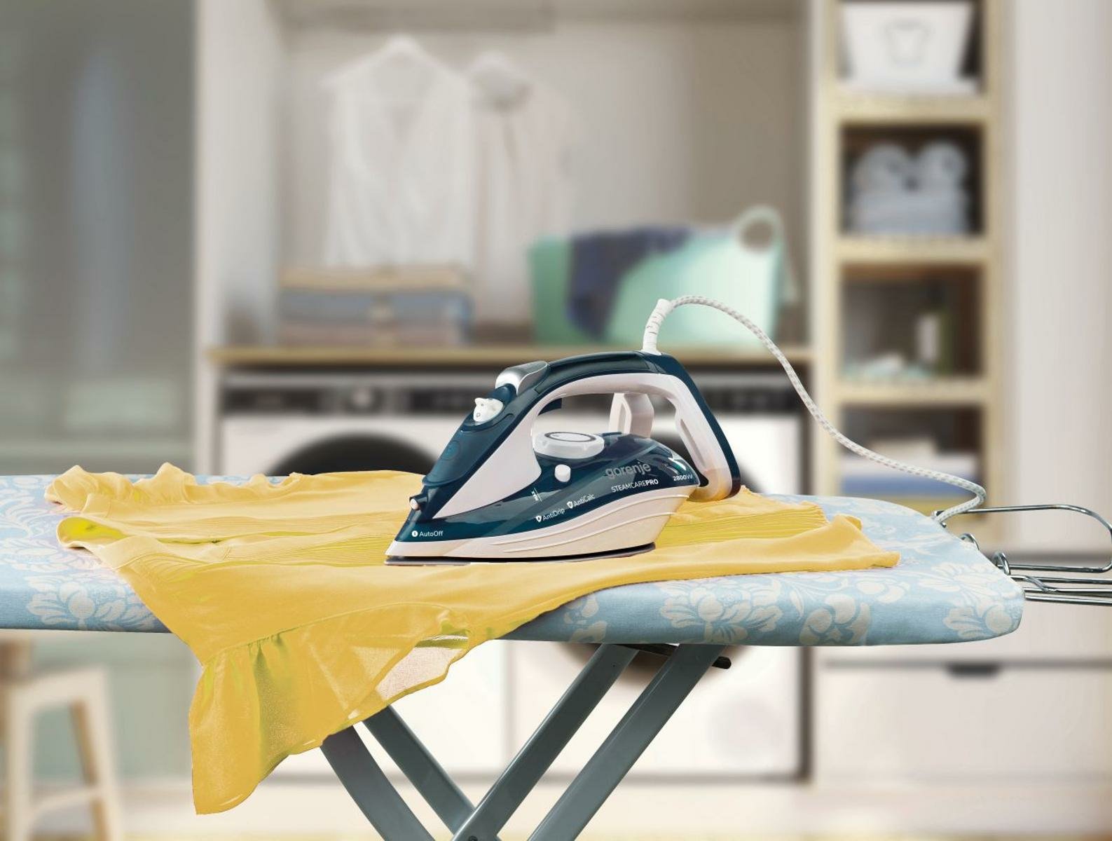 EAN 3838782404740 - Gorenje SIH2800TQC Plancha a vapor Suela de cerámica 2800 W Azul imagen 16