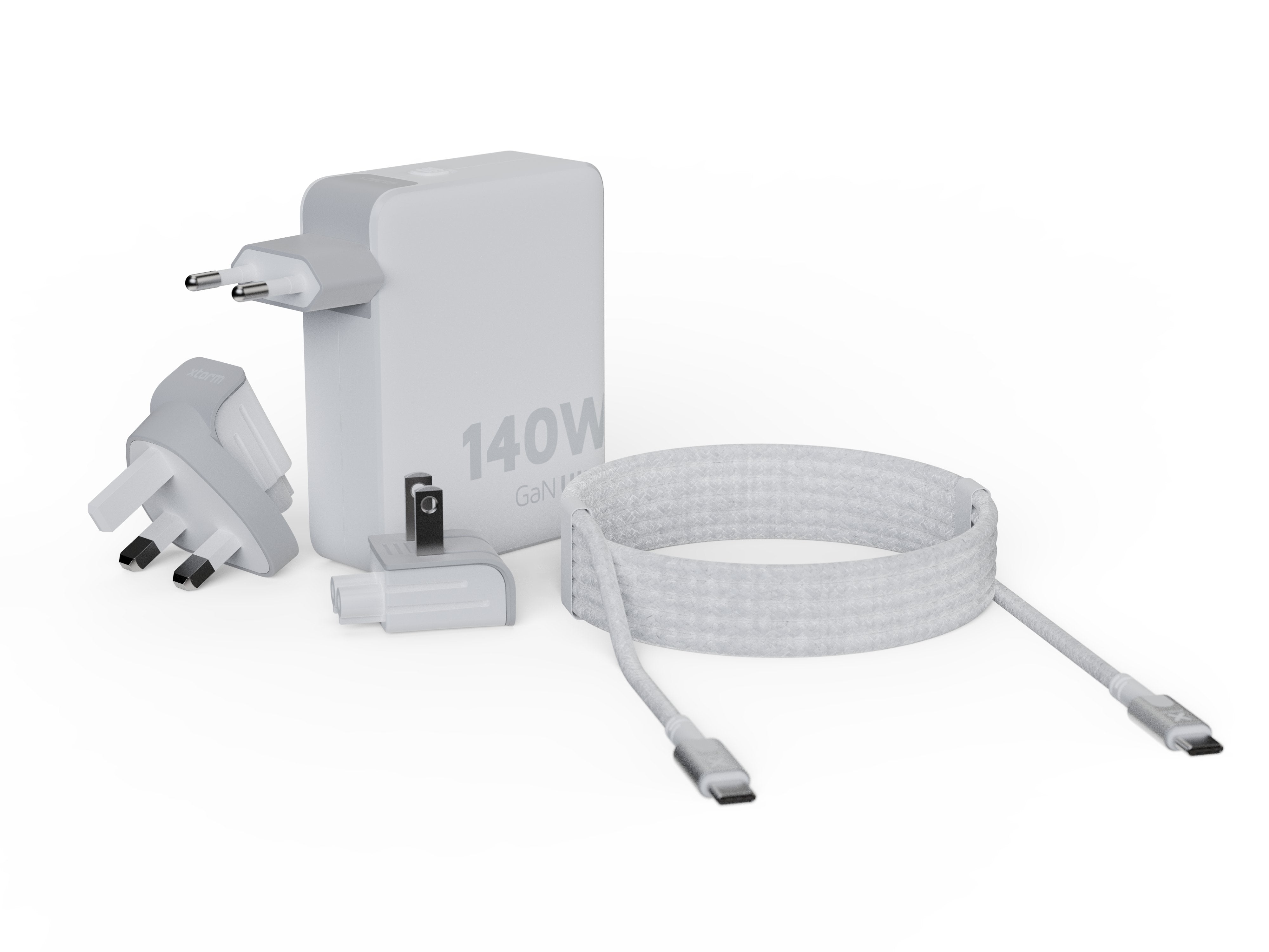 Cargador De Pared Universal Xtorm Xvc2140 3xusb Tipo-C 1xusb + Cable Usb Tipo-C 140w