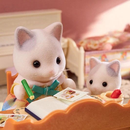 Epoch Sylvanian Families - Milchkatzen Familie 5738