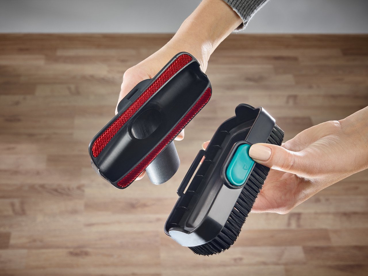 EAN 4006501119254 - Leifheit PowerVac 2in1 Aspiradora escoba 2 en 1 Batería Secar Ciclónico Sin bolsa Negro, Azul, Blanco imagen 13