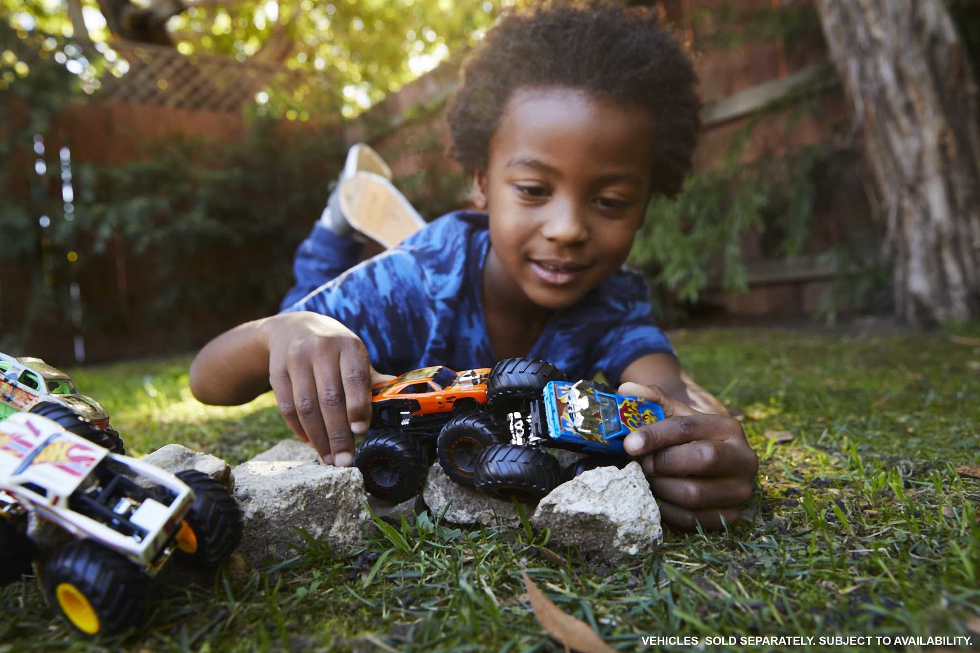 EAN 887961705430 - Hot Wheels Monster Trucks FYJ64 vehículo de juguete imagen 2