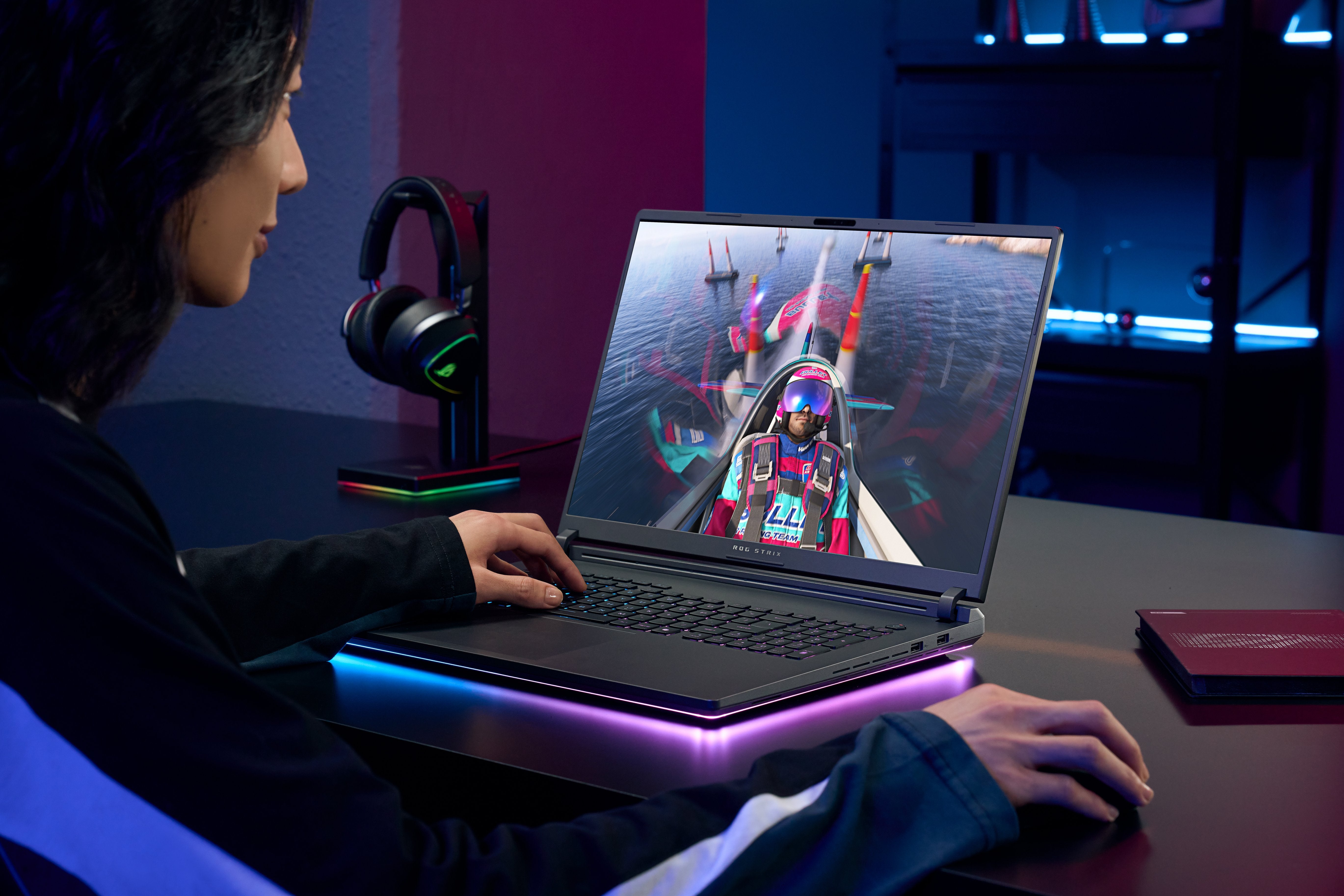 EAN 4711636070751 - ASUS ROG Strix G18 G815LP-S9034 45,7 cm (18") DDR5-SDRAM NVIDIA GeForce RTX 5070 Wi-Fi 7 (802.11be) imagen 17