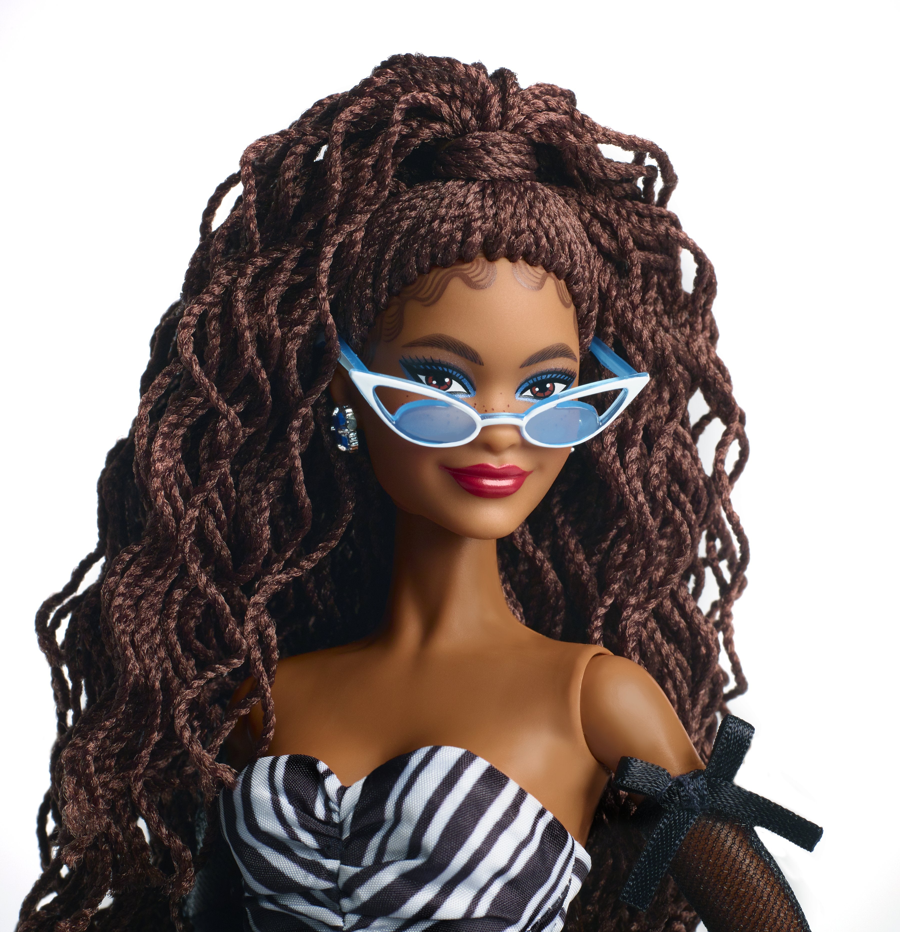 EAN 0194735181094 - Barbie HRM59 muñeca imagen 4