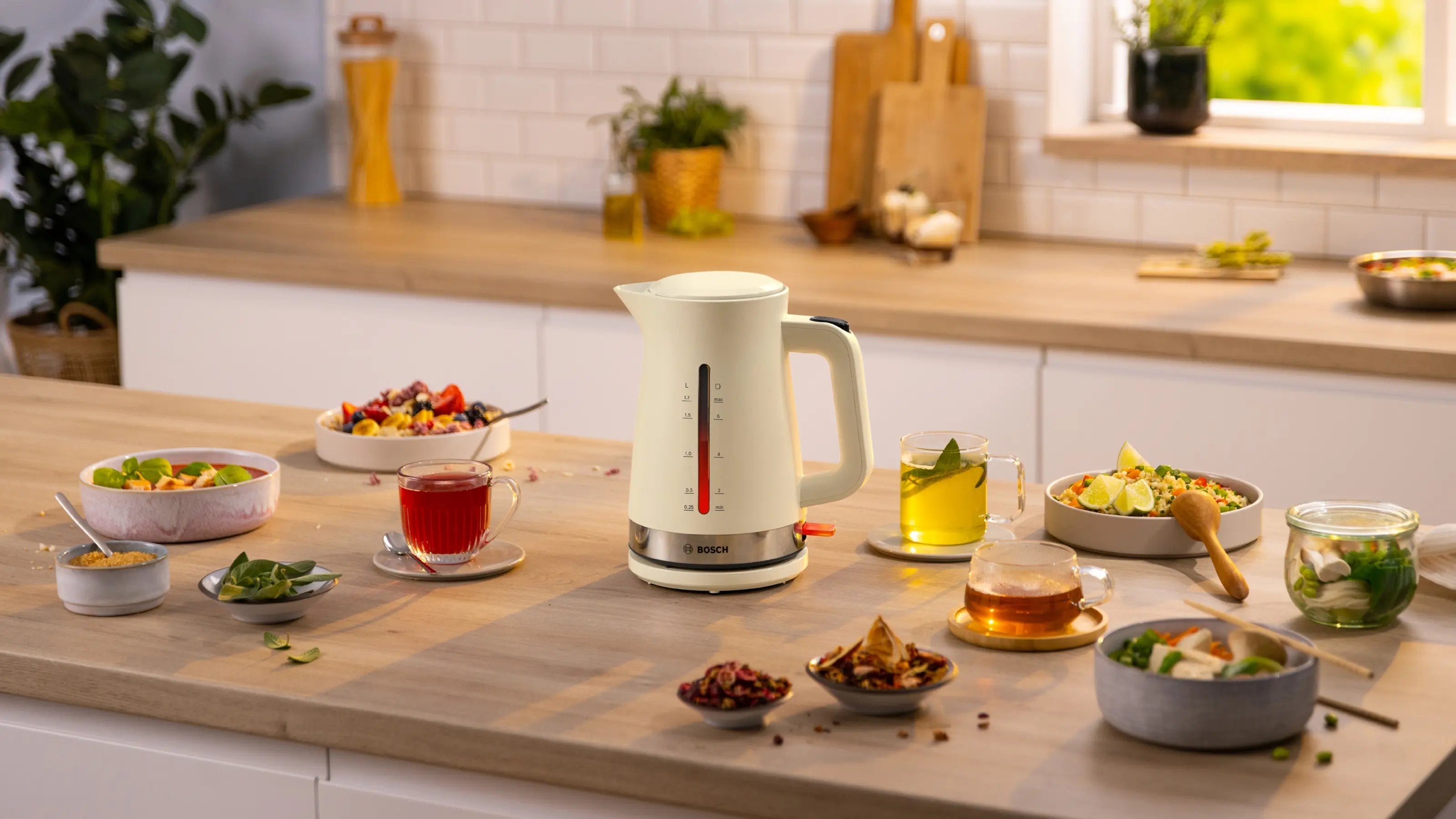 Tetera Eléctrica Bosch Mymoment 1,7 L 2400 W Crema De Color