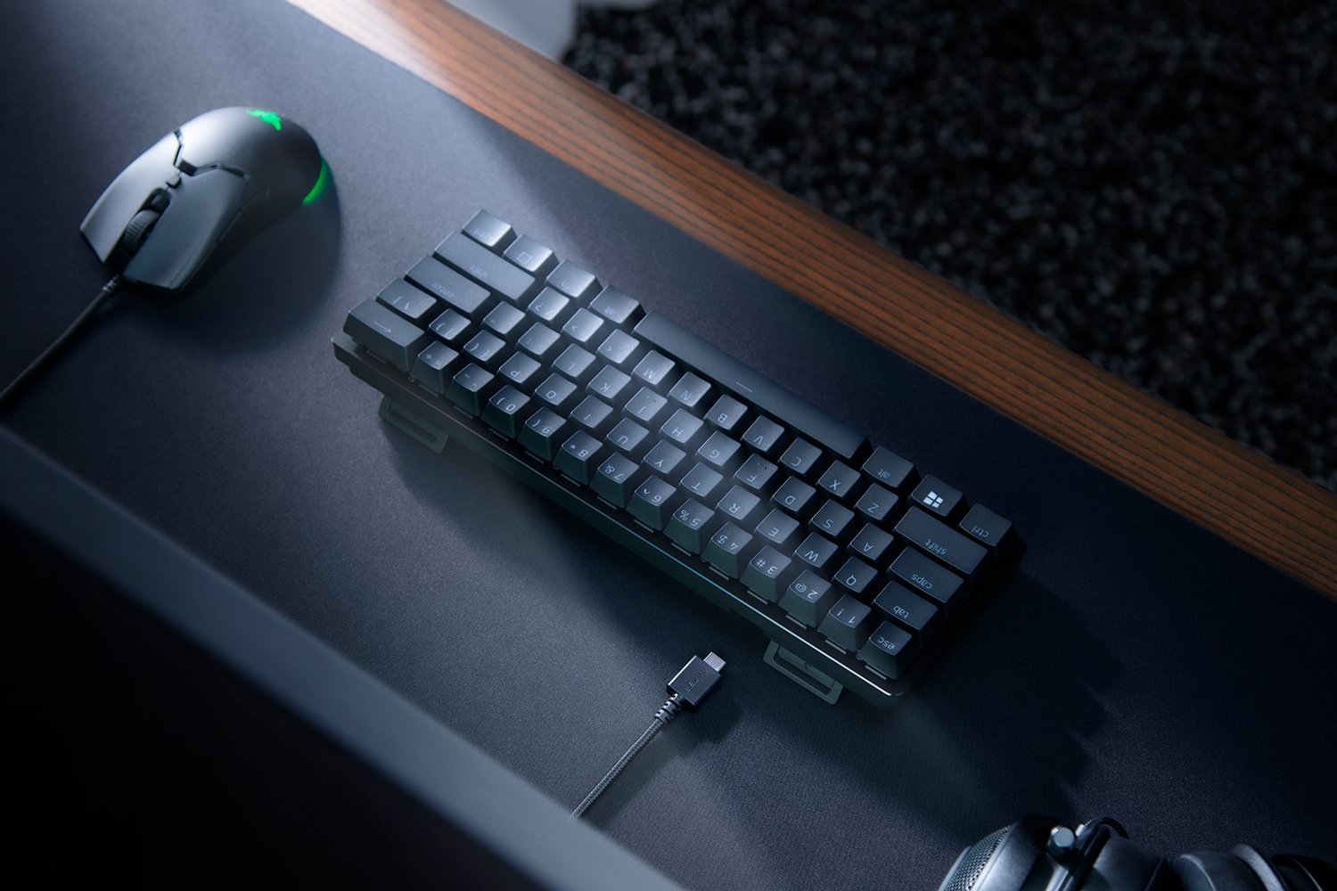 Razer Huntsman Mini 60% Optical Gaming Keyboard, Purple Switch, Nordic Layout, Wired, Black