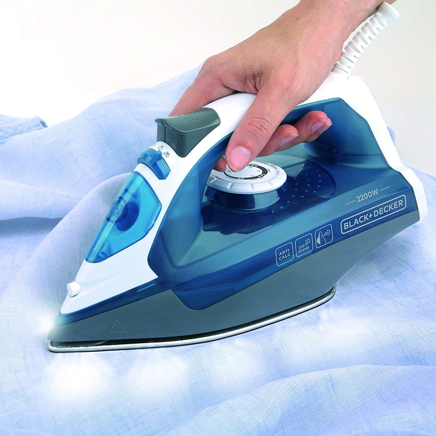 EAN 8432406180079 - Black & Decker BXIR2200E plancha Plancha a vapor Suela de acero inoxidable 2200 W Negro, Azul, Blanco imagen 3