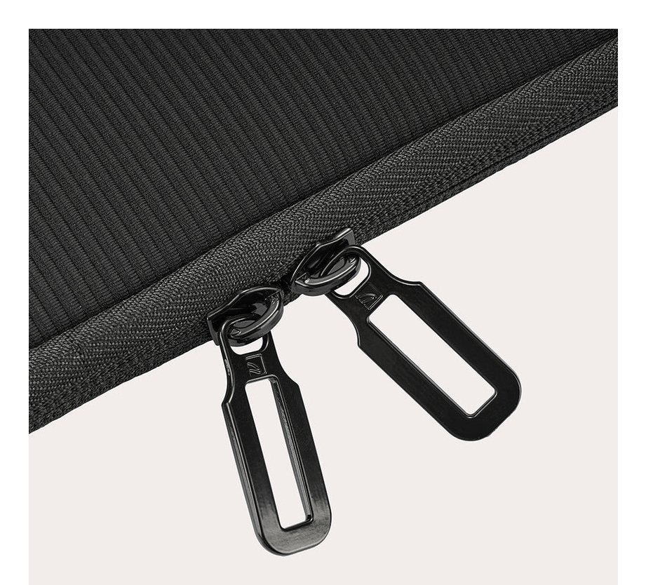 Tucano Colore Sleeve Für Laptop 17" - 18" Schwarz