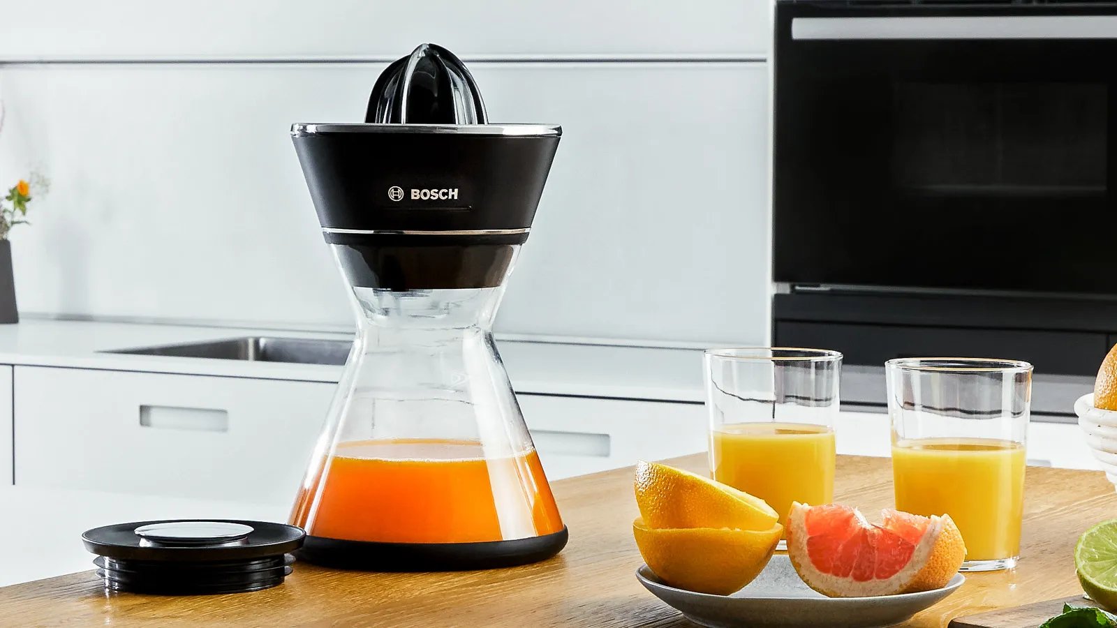 EAN 4242002996776 - Bosch MCP72GPB prensasde cítricos Plástico, Acero inoxidable Negro, Transparente imagen 4