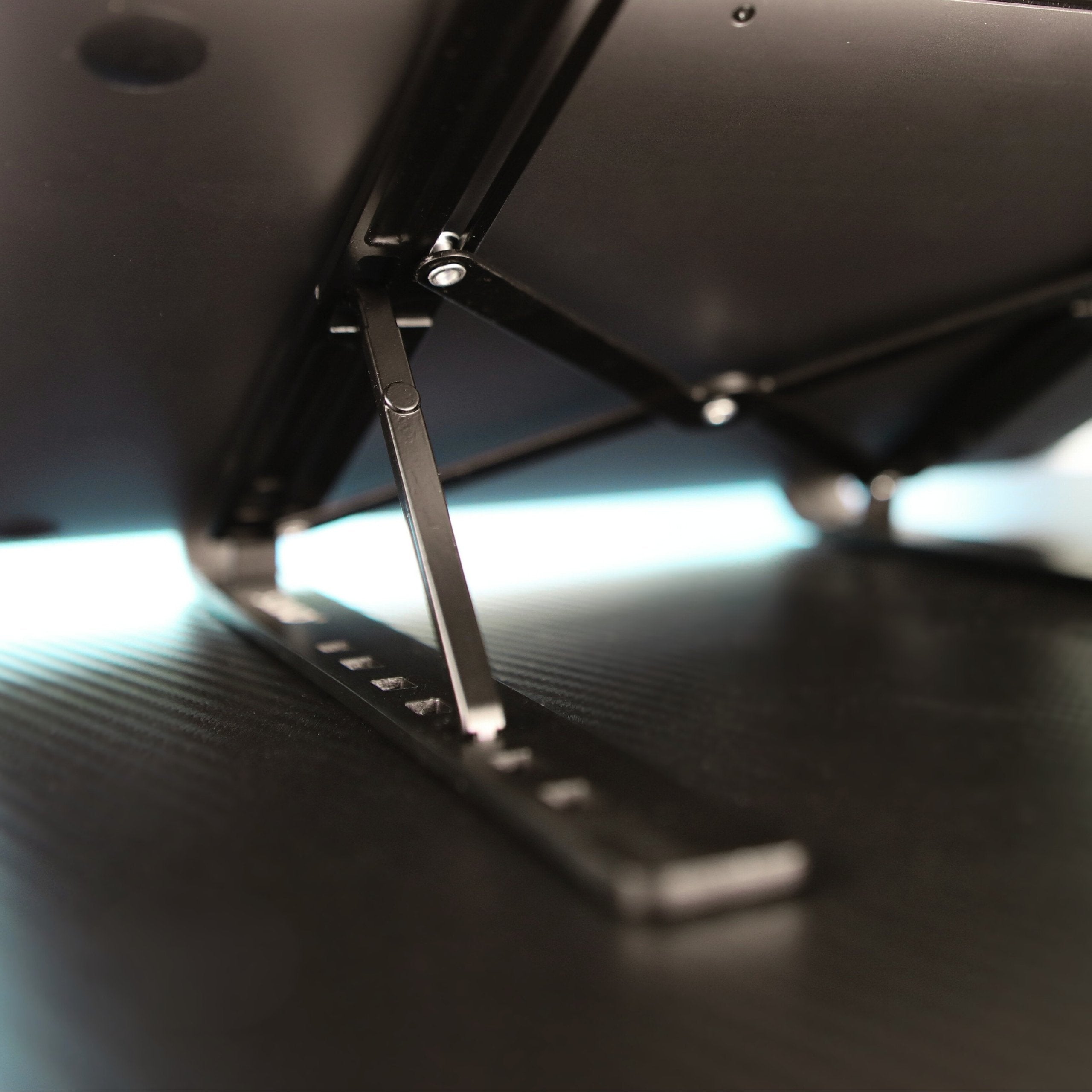 EAN 5901986049388 - Savio PB-05 soporte para ordenador portátil Negro 45,7 cm (18") imagen 8