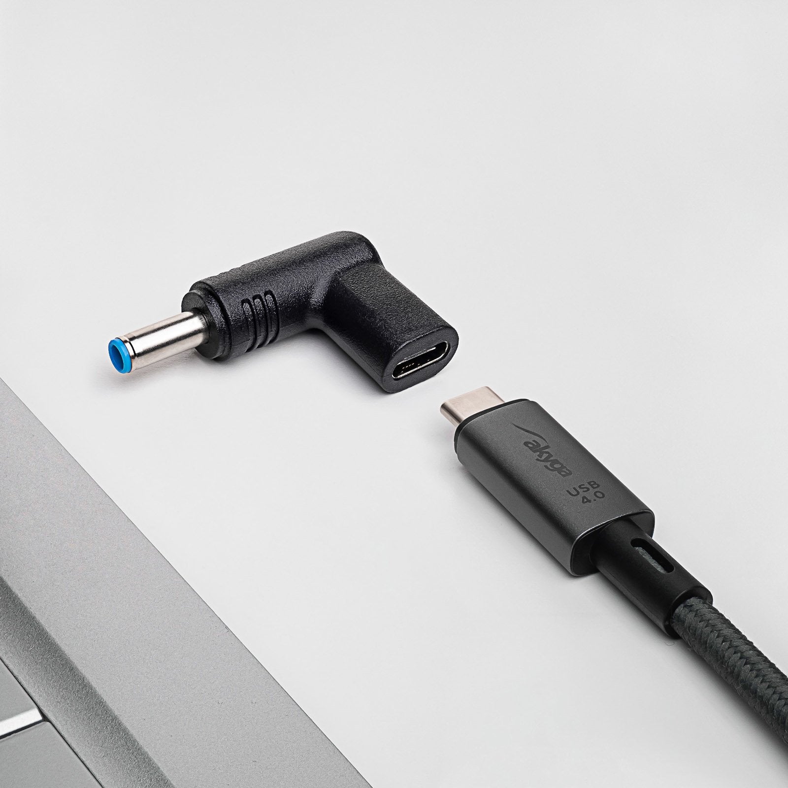 EAN 5901720138224 - Akyga AK-ND-C09 cambiador de género para cable USB-C 4.5 x 3.0 mm Negro imagen 2