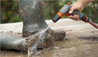 EAN 4078500024242 - Gardena 18305-20 pistola de pulverización de agua o boquilla Boquilla de lavado Negro, Gris, Naranja imagen 3