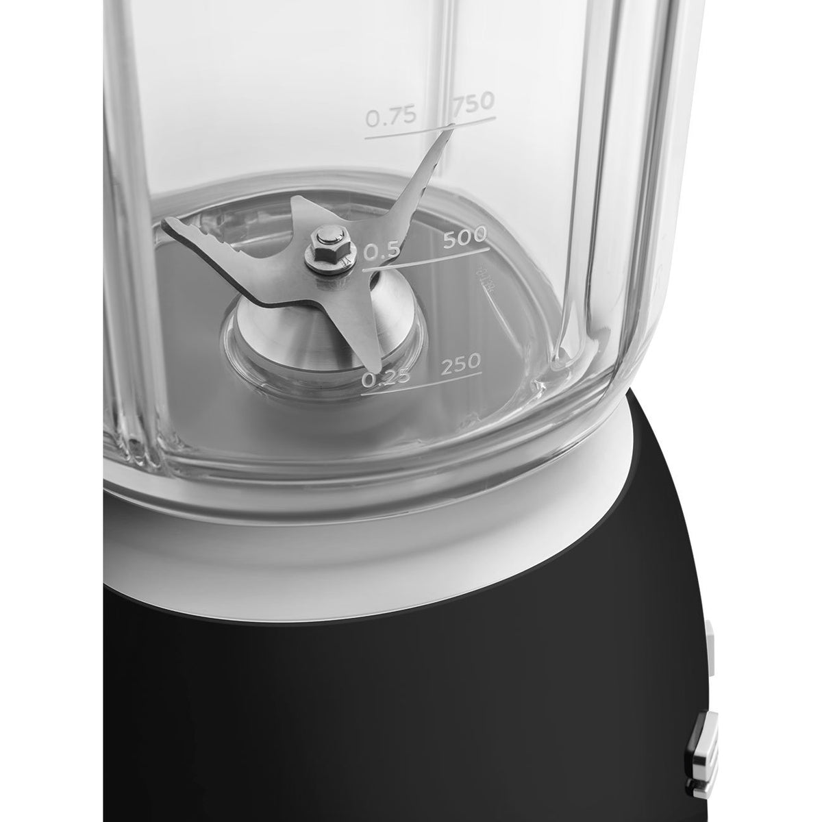 EAN 8017709328467 - Smeg BLF03BLEU licuadora 1,5 L Batidora de vaso 800 W Negro imagen 5