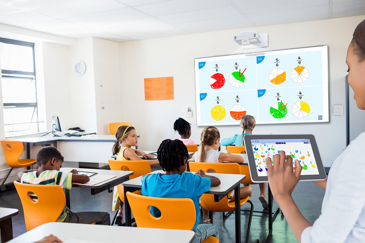 EAN 8715946674070 - Epson EB-1485Fi imagen 12