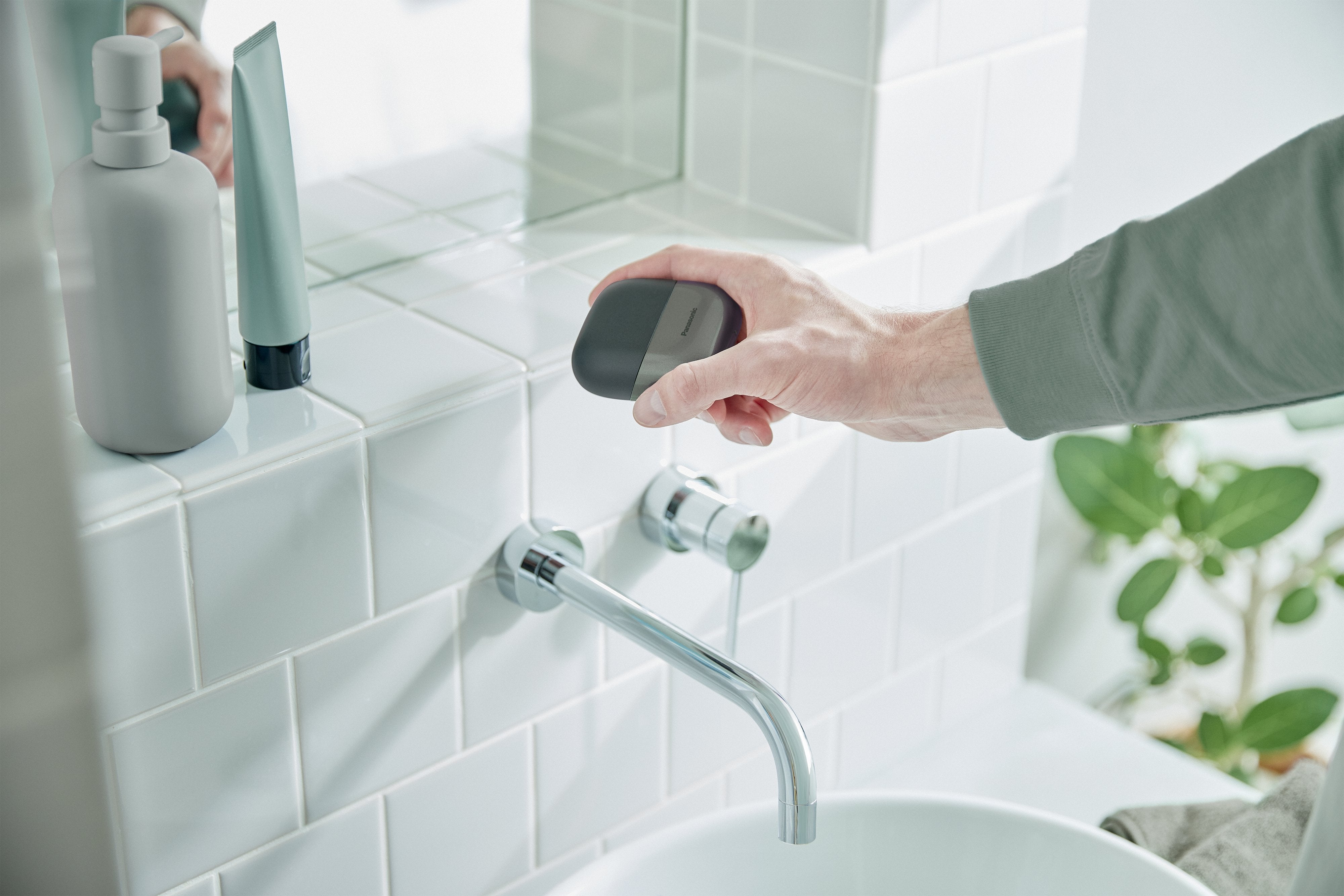 Afeitadora Panasonic Es-Cm3bks503 De Láminas Negro, Plata