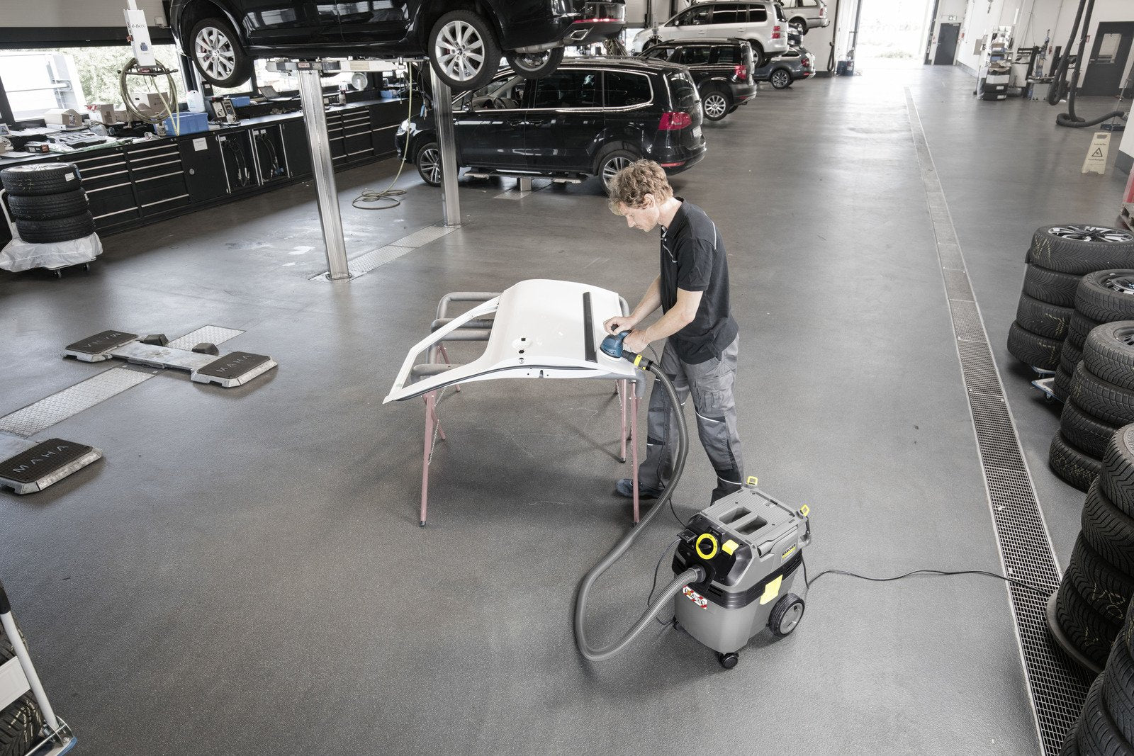 EAN 4054278048208 - Kärcher NT 30/1 Ap Te L Negro, Gris, Amarillo 30 L 1380 W imagen 3