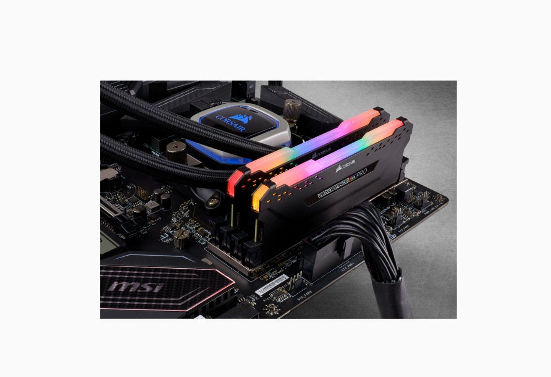 EAN 0840006613251 - Corsair Vengeance RGB Pro módulo de memoria 32 GB 2 x 16 GB DDR4 288-pin DIMM imagen 4