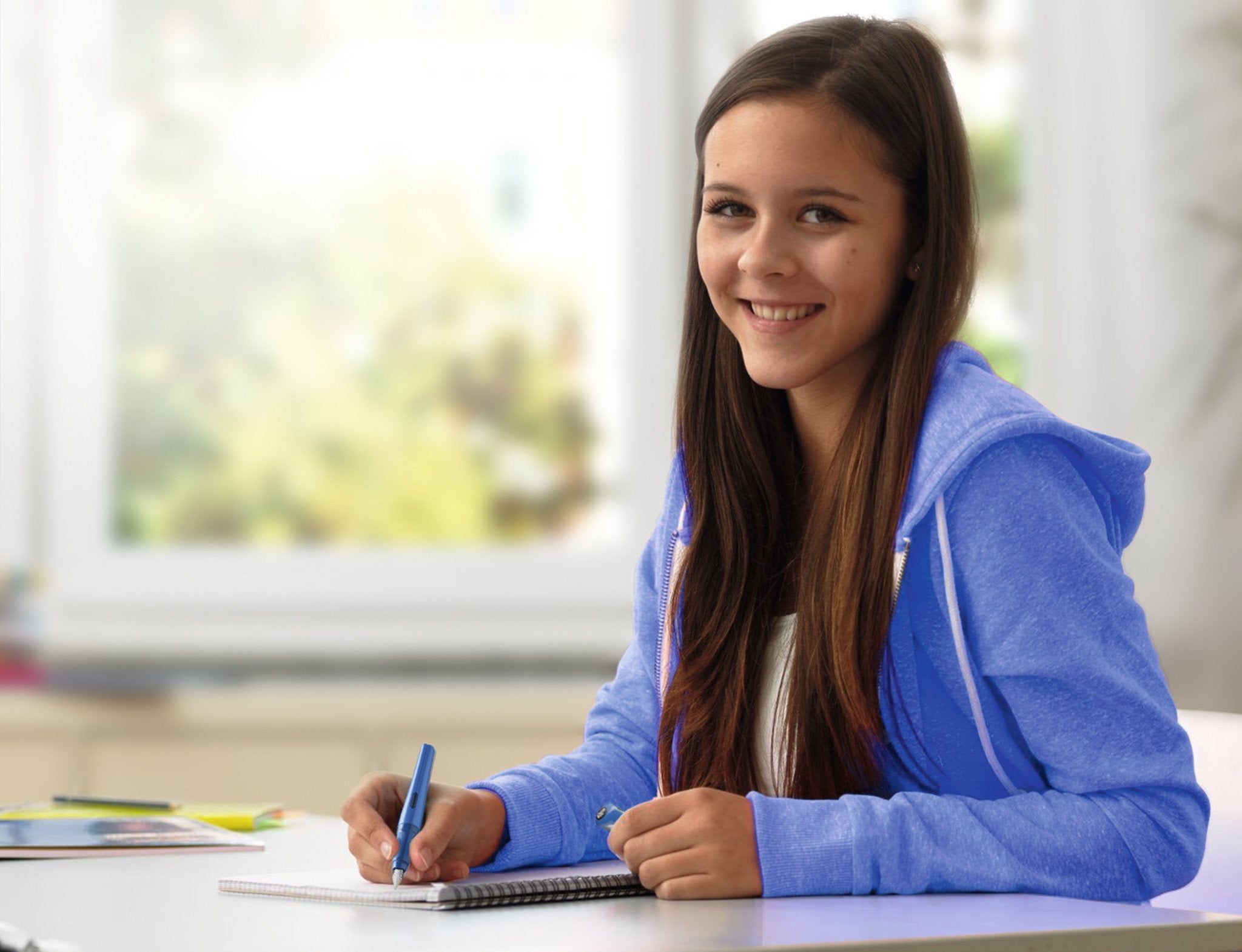 EAN 4012700824431 - Pelikan 824439 pluma estilográfica Sistema de carga por cartucho Azul 1 pieza(s) imagen 7