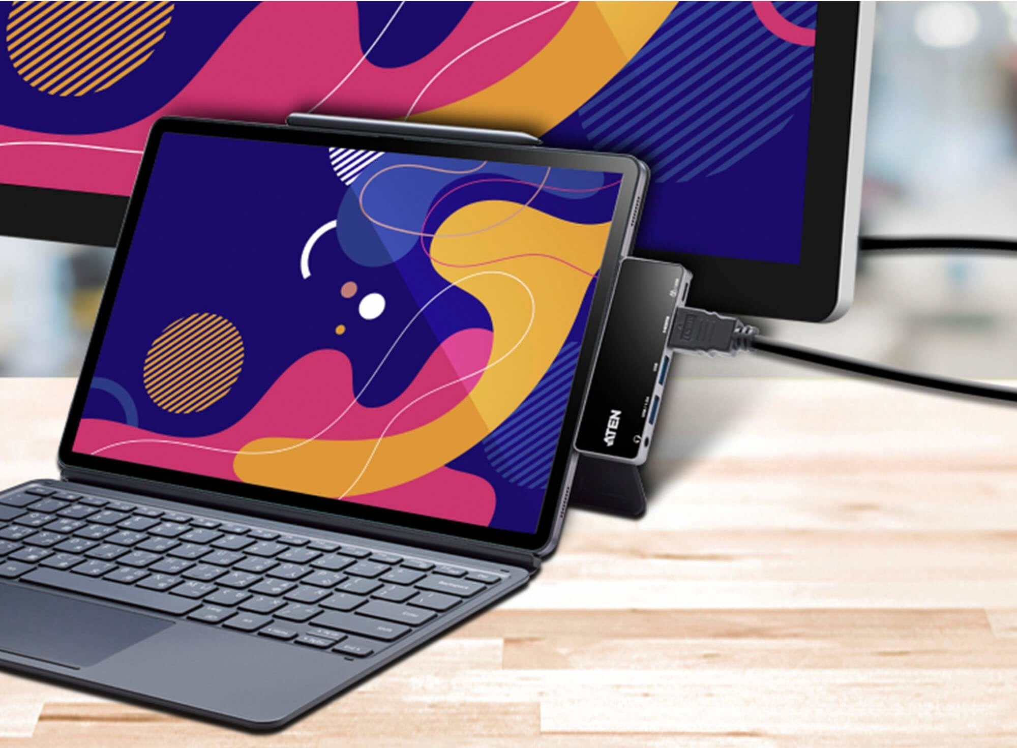 Aten Uh3238 Travel Dock 5 Usb-C Con Paso De Alimentación