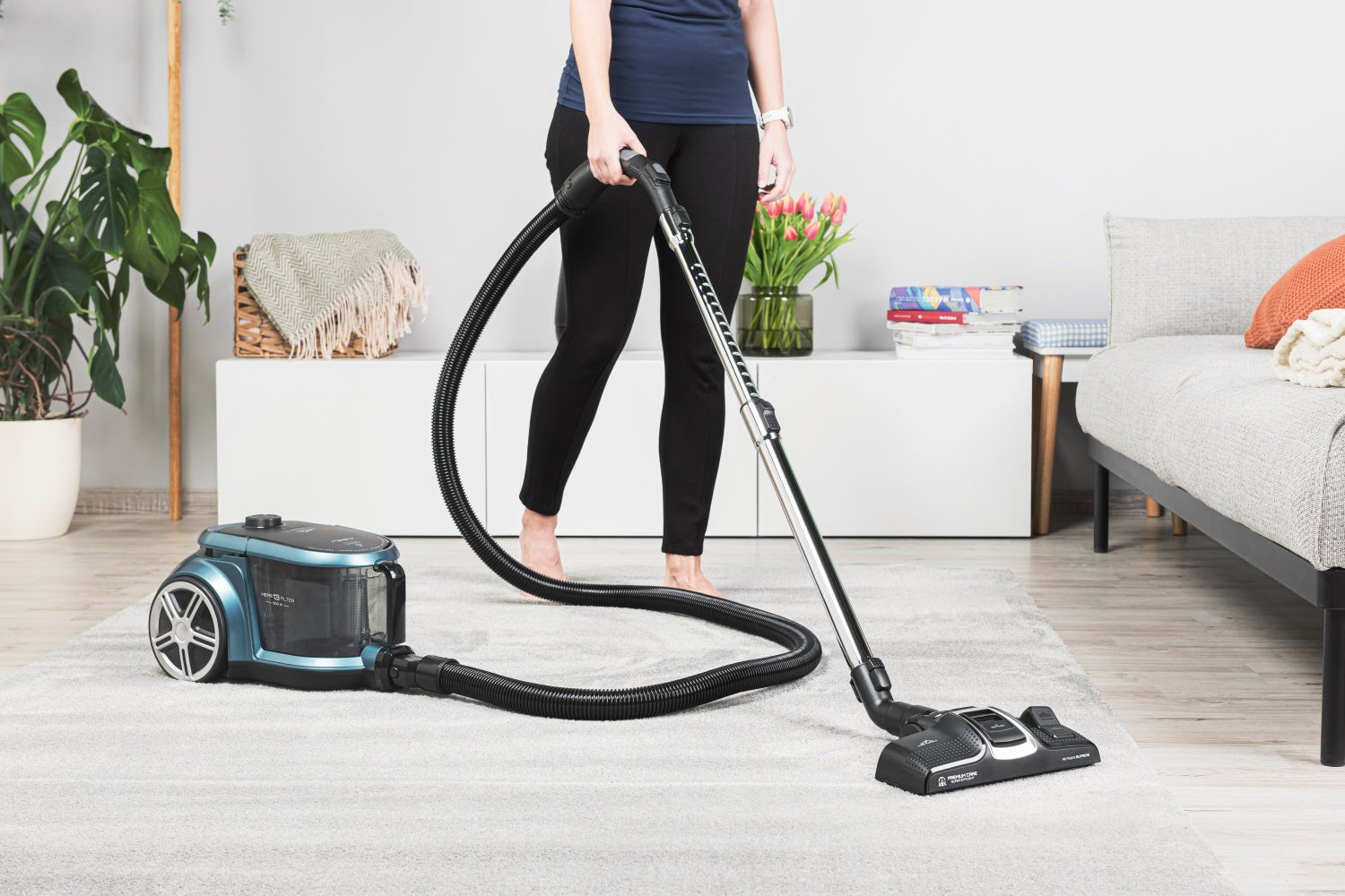 Aspirador Eta Stormy Eta251790000 Sin Bolsa, Potencia 700 W, Capacidad Polvo 2,2 L, Azul