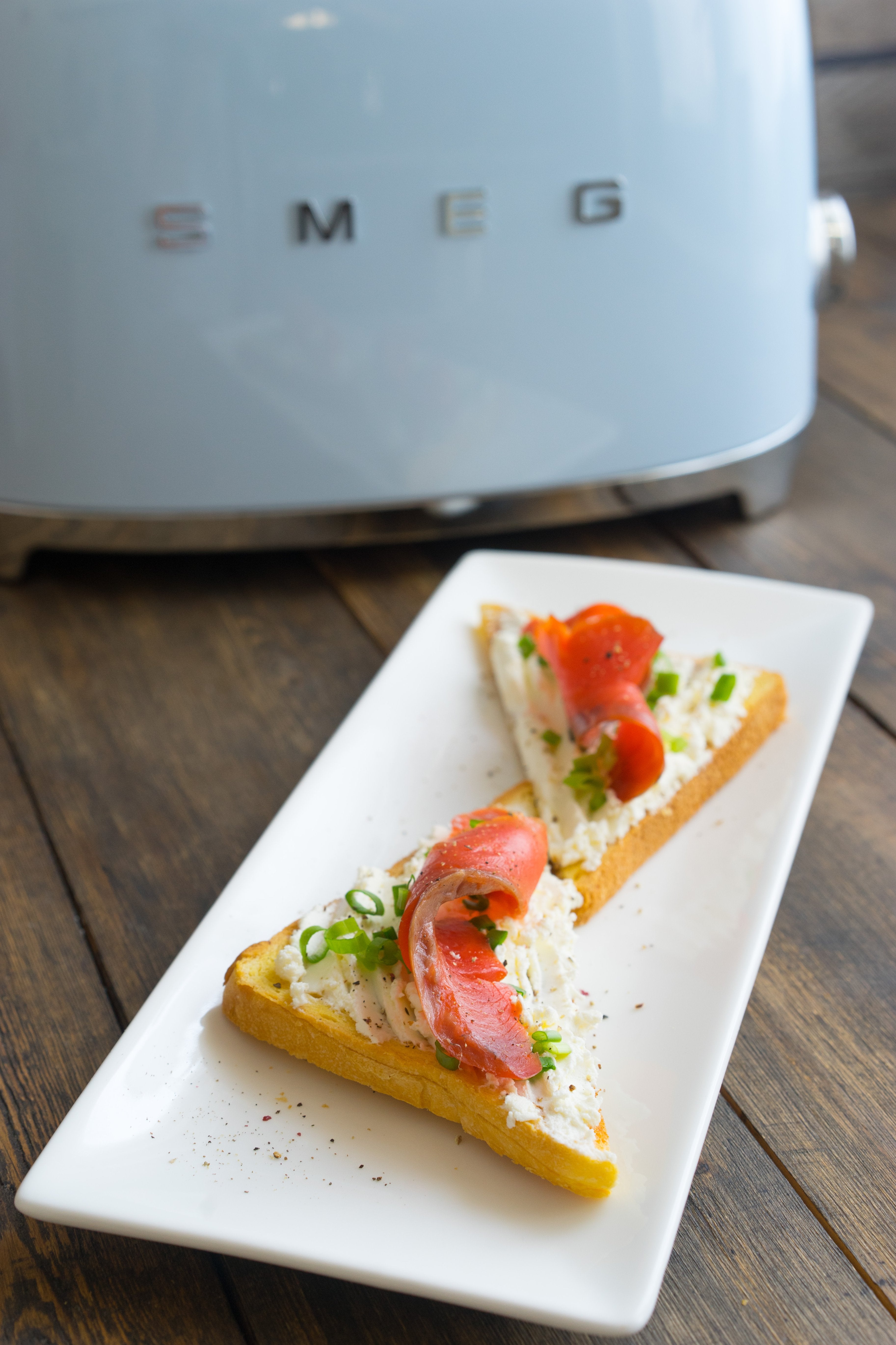 EAN 8017709189099 - Smeg TSF01PBEU tostadora 6 2 rebanada(s) 950 W Azul imagen 42