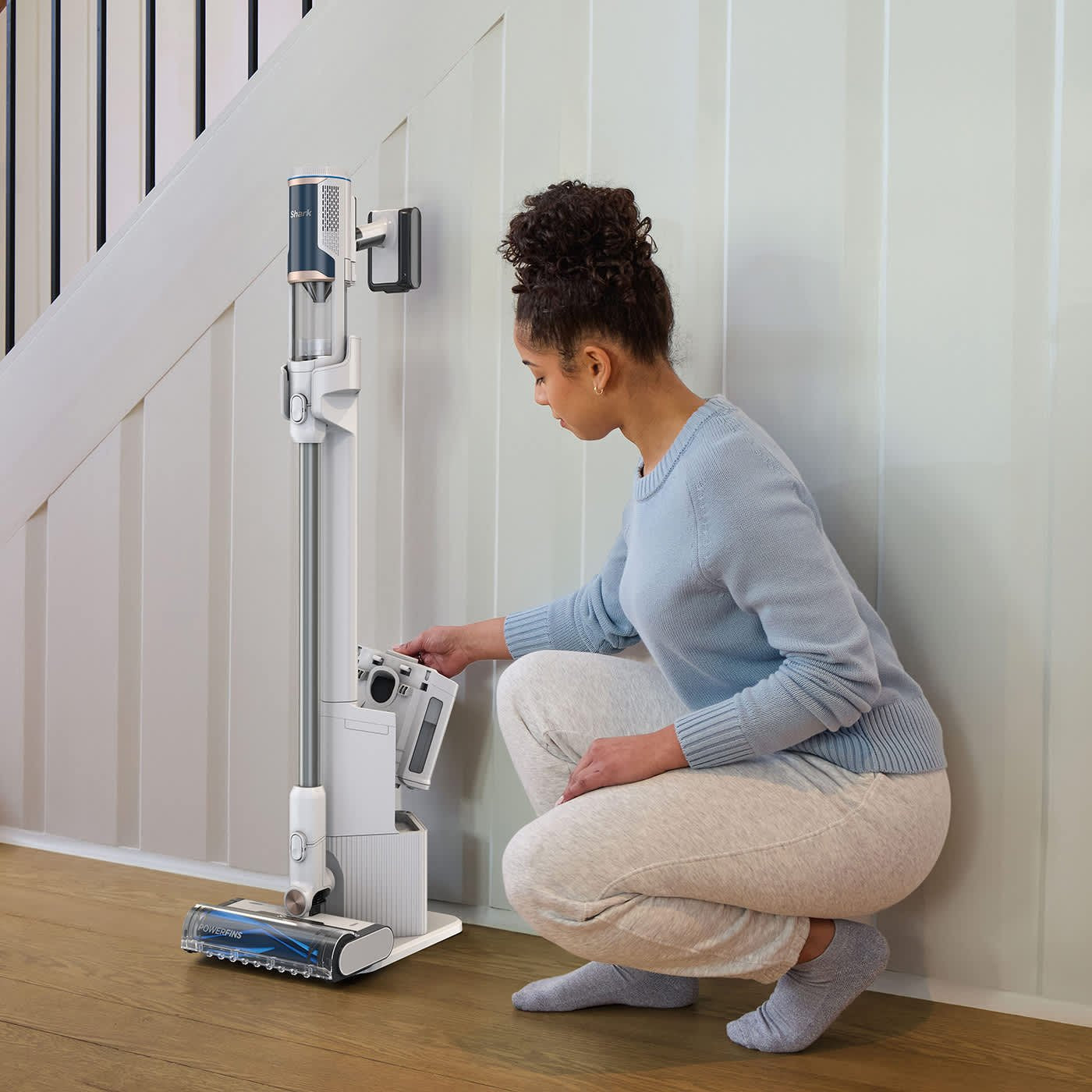 EAN 0622356297615 - Sharkclean BU3521EU aspiradora de pie y escoba eléctrica Aspiradora escoba 2 en 1 Batería Secar Sin bolsa imagen 7