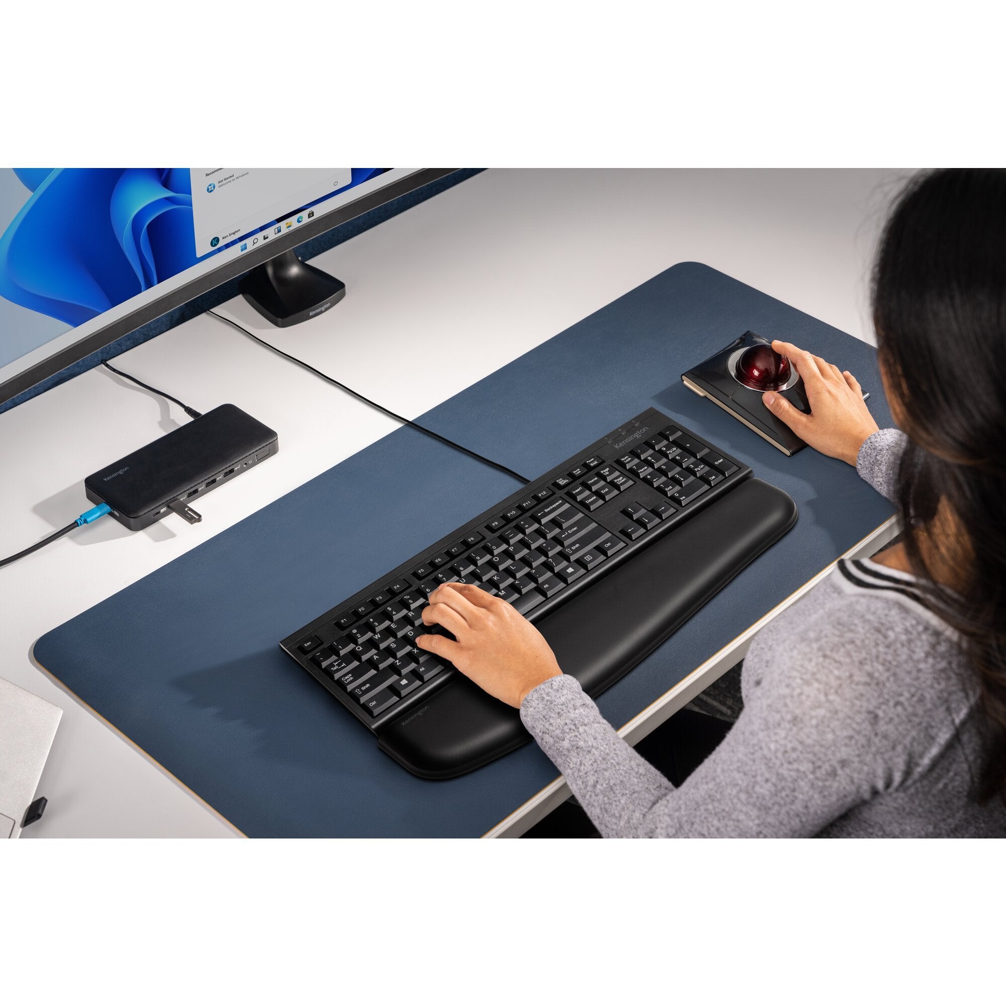 EAN 5028252644013 - Kensington KB100 EQ teclado Hogar / Oficina USB QWERTY Internacional de EE.UU. Negro imagen 5