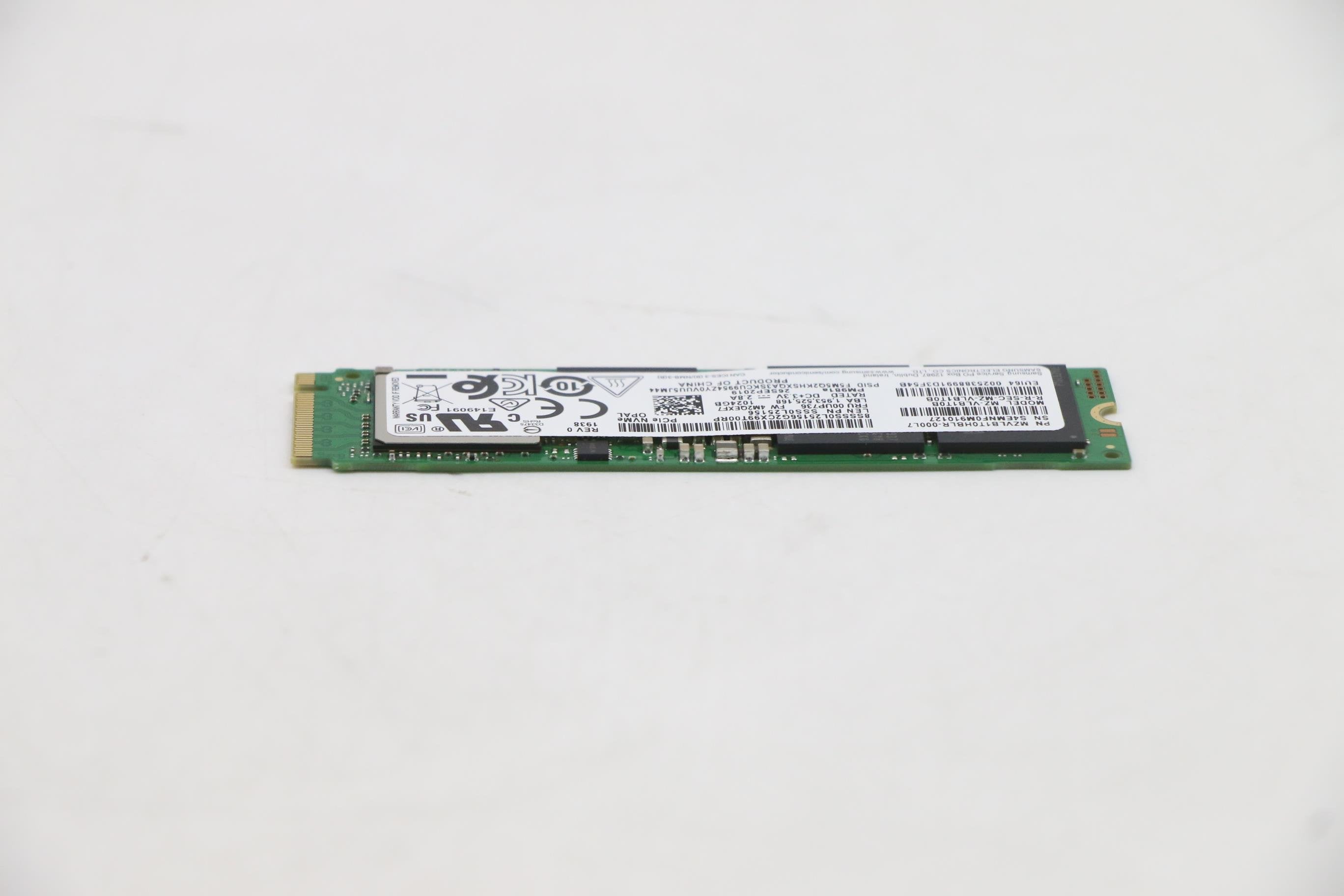 EAN 5704174224631 - Lenovo 00UP736 unidad de estado sólido 1 TB M.2 PCI Express NVMe imagen 4