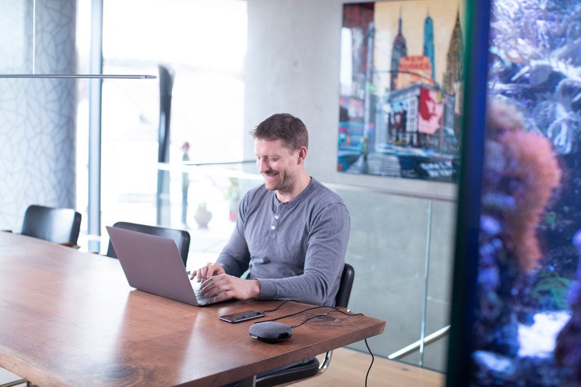 Brennenstuhl Cargador Inalámbrico De Tela 2,0 A 10 W Negro