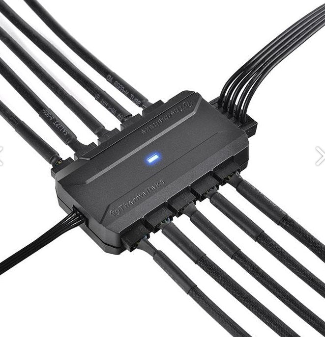 Thermaltake Commander Fp - Controlador De Ventilador De 10 Puertos - Negro