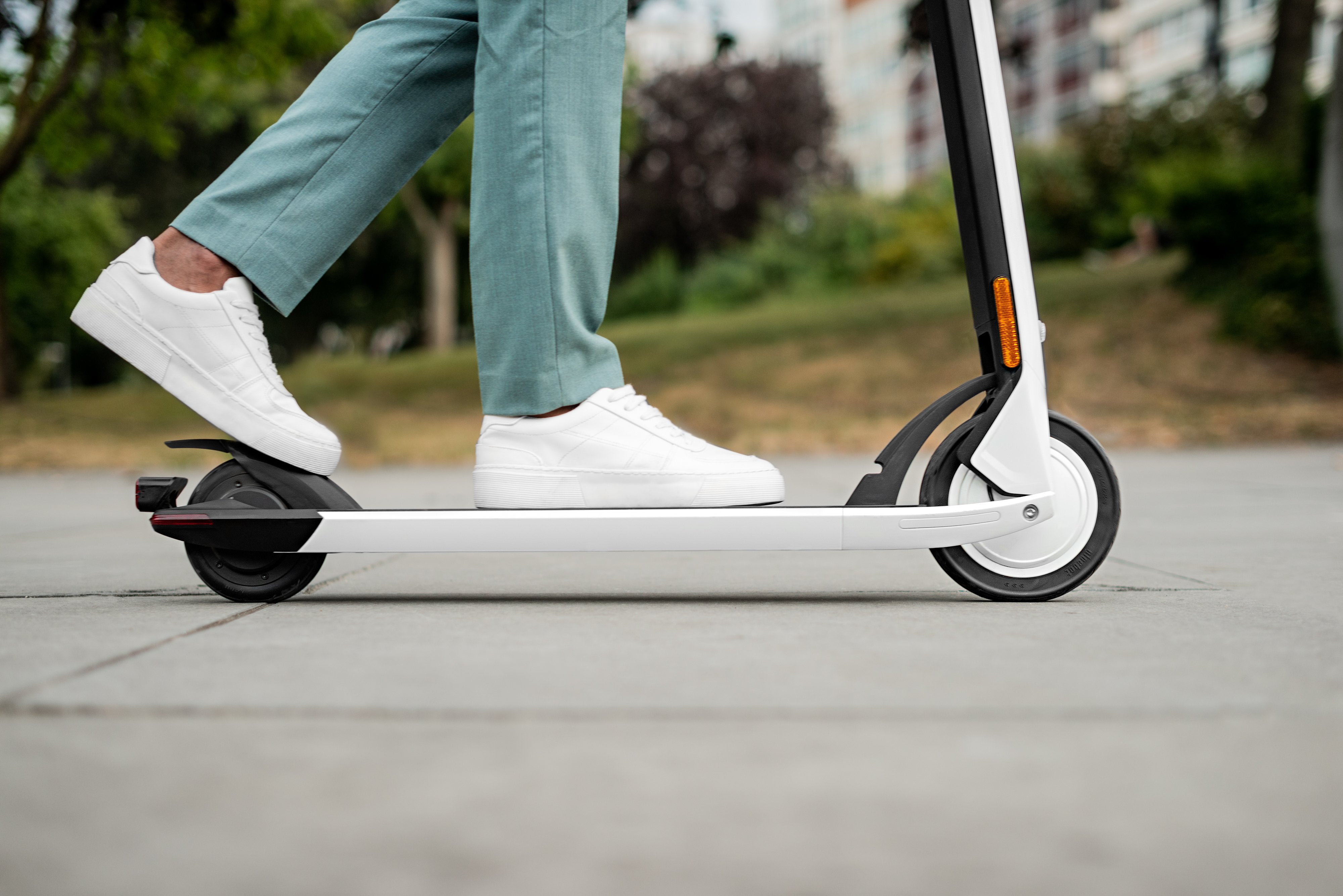 Ninebot Kickscooter Air T15e Scooter Eléctrica 20 Km/H Blanco
