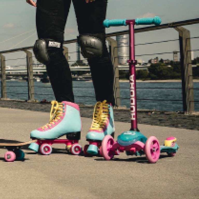 EAN 4005998833728 - HUDORA FLitzkids 2.0 Niños Patinete clásico Azul, Rosa imagen 2