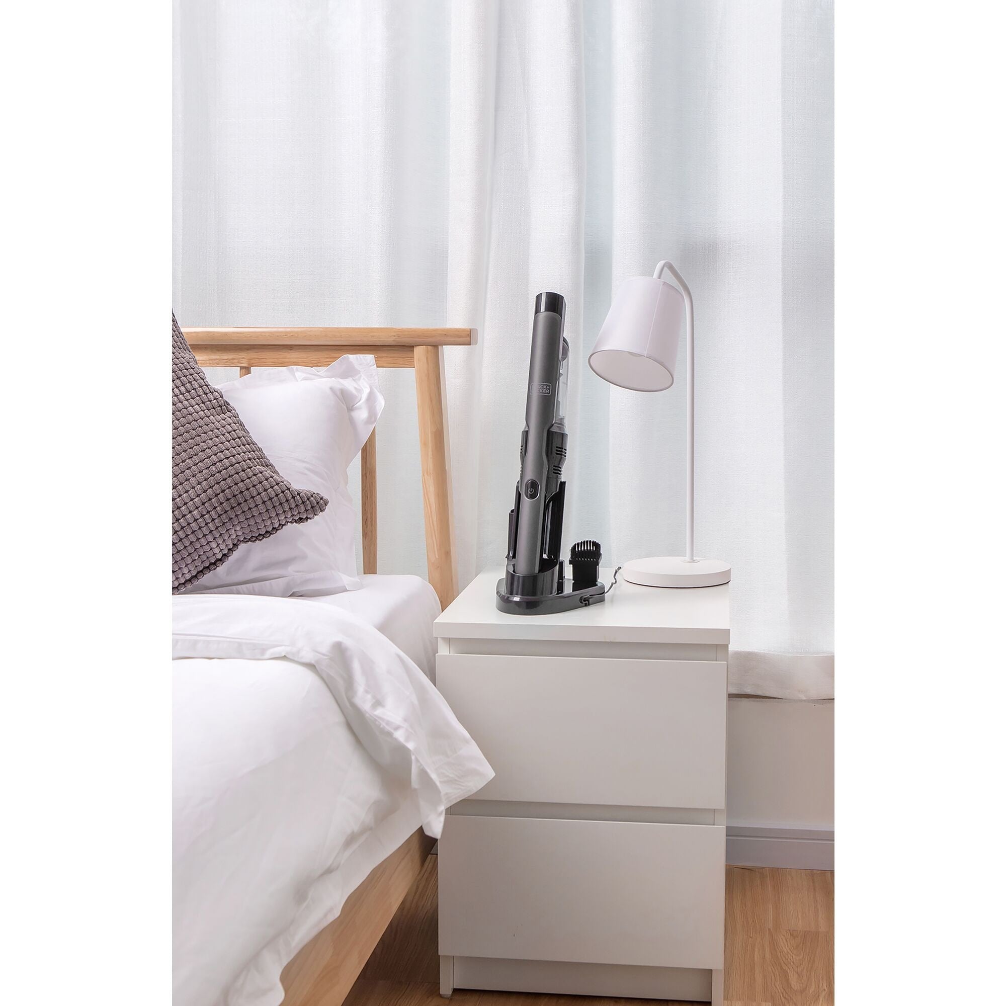 Aspiradora De Mano Black & Decker Dvc320b21-Qw Titanio