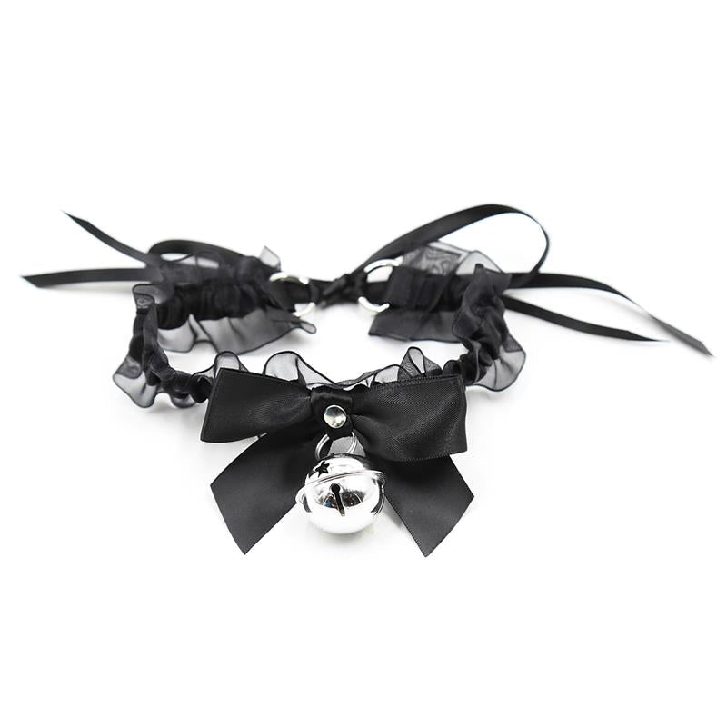 Collar Con Lazo, Cascabel Y Encaje