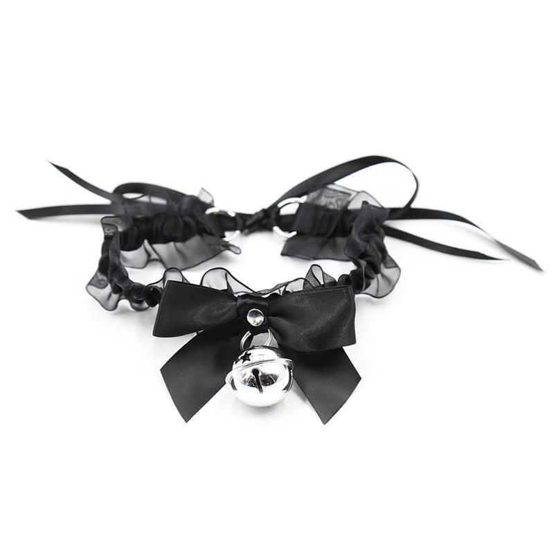 Collar Con Lazo, Cascabel Y Encaje