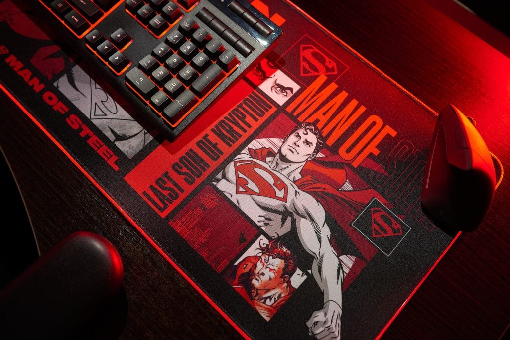 Numskull Ratonpad Dc Comics Superman Wireless Charge 30x80cm