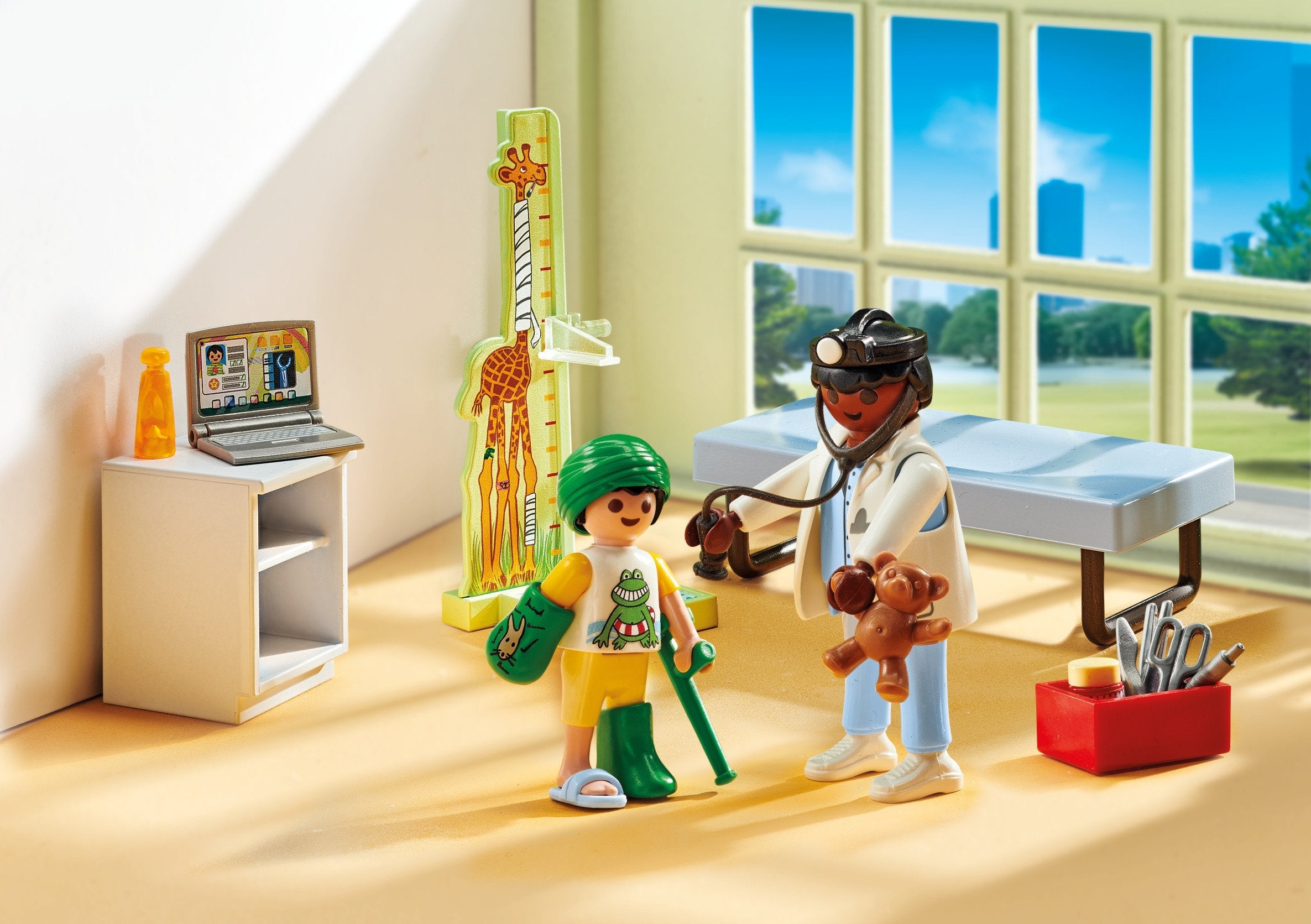 Playmobil Action Heroes: Pediatria Con Osito De Peluche