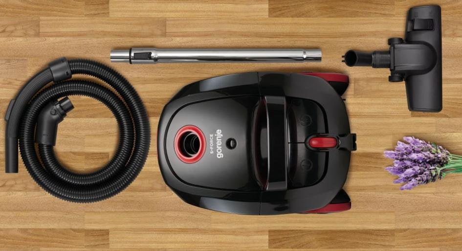 Aspirador Gorenje Vce21sfbkr Con Bolsa, Potencia 850 W, Radio De Trabajo 8 M, Negro