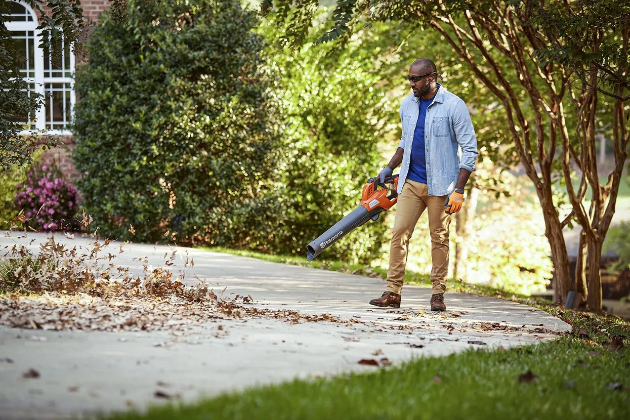 Cordless Leaf Blower Husqvarna 230ib