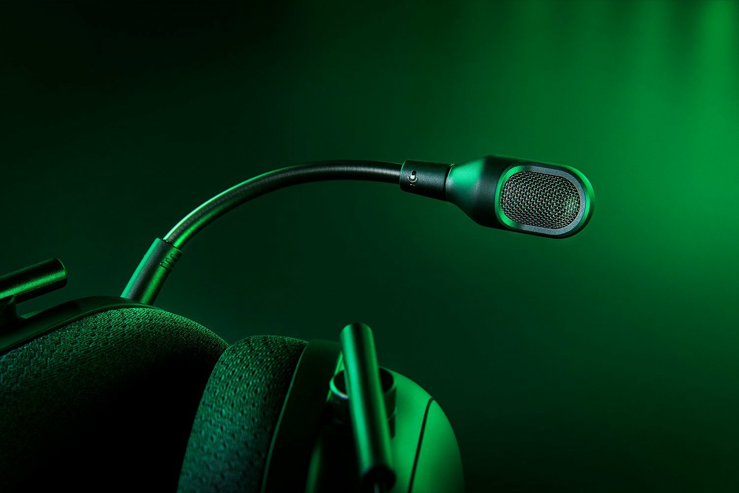 EAN 8887910060667 - Razer BlackShark V2 Pro Auriculares Inalámbrico Diadema Juego Bluetooth Negro imagen 3