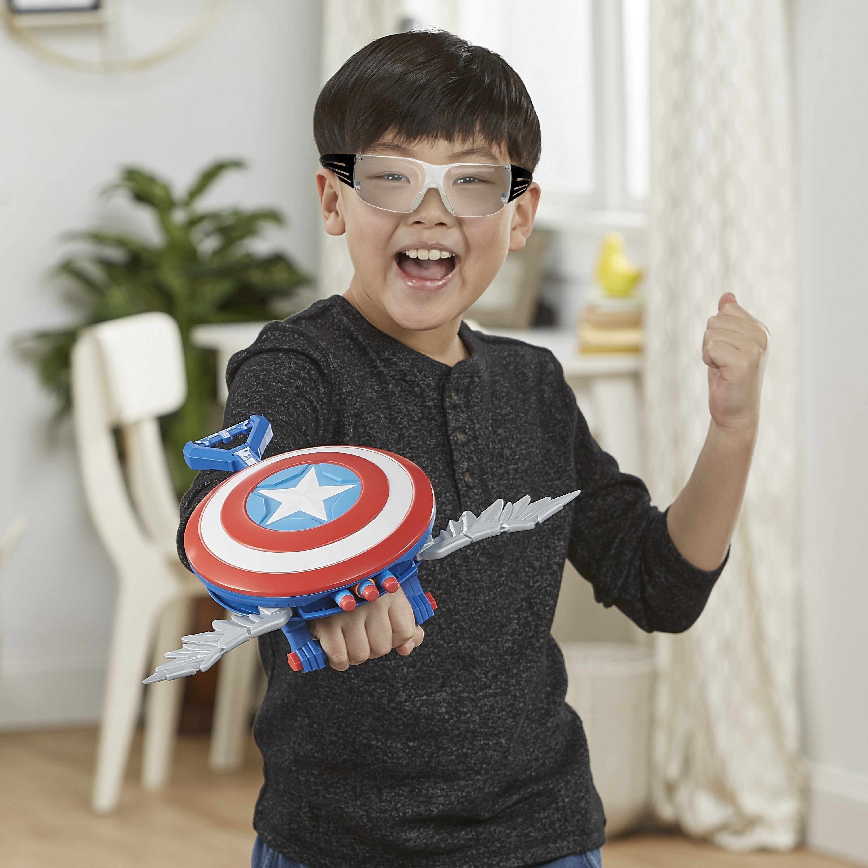 Lanzador Hasbro Nerf Marvel Mech Strike Mechasaurs Capitán América Con Redwing