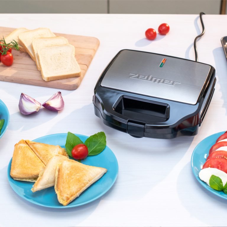 Sandwichera Zsm7900 3 En 1 900 Watt Negro-Plata
