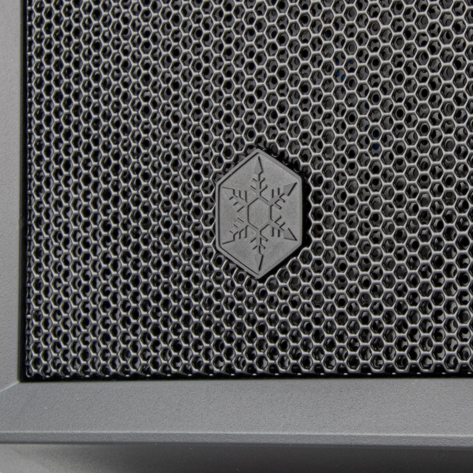 EAN 4710679815770 - Silverstone FARA 311 Negro imagen 10