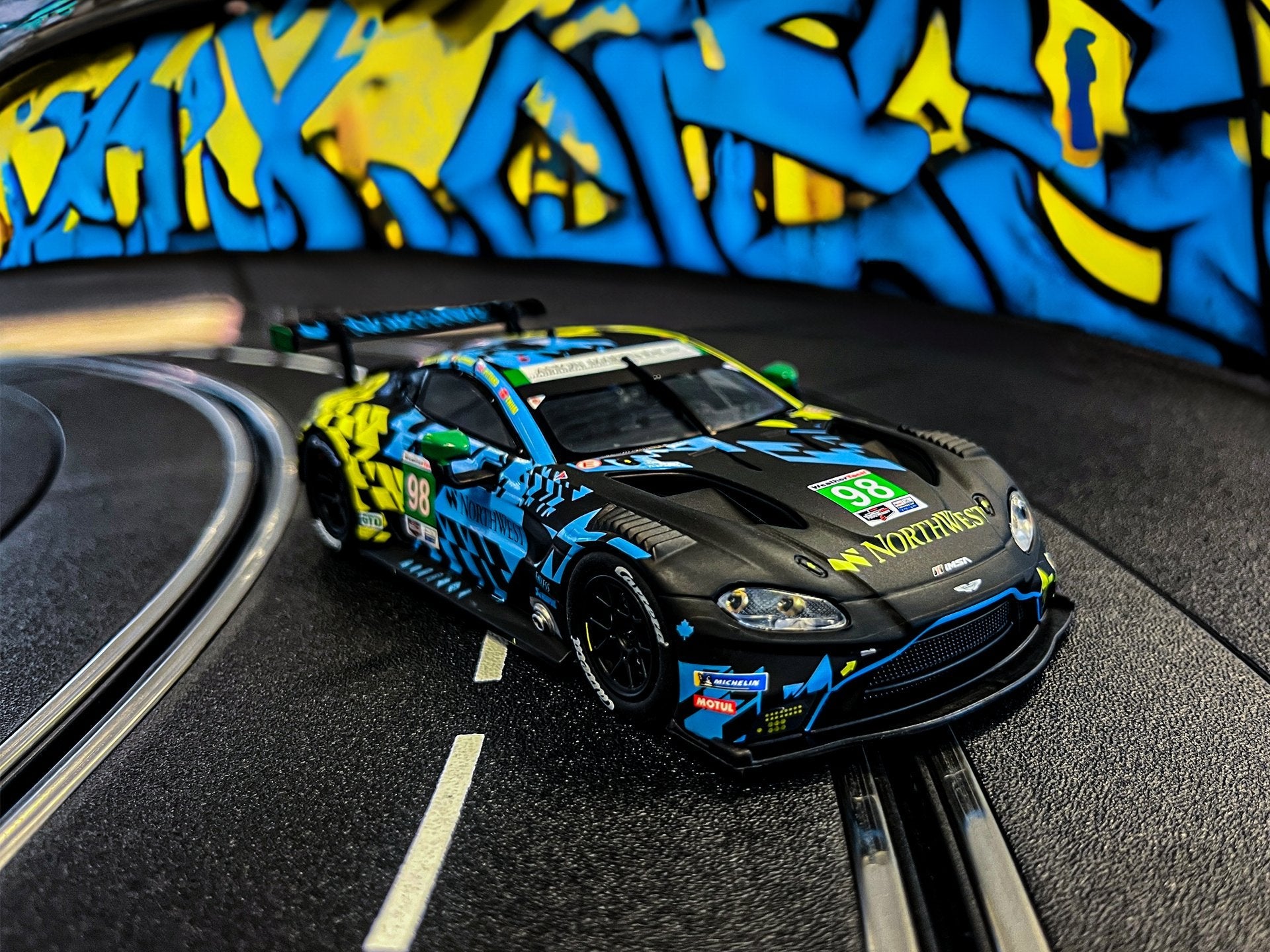 Carrera Digital 132 20032022 Aston-Martin Vantage Gt3 No.98